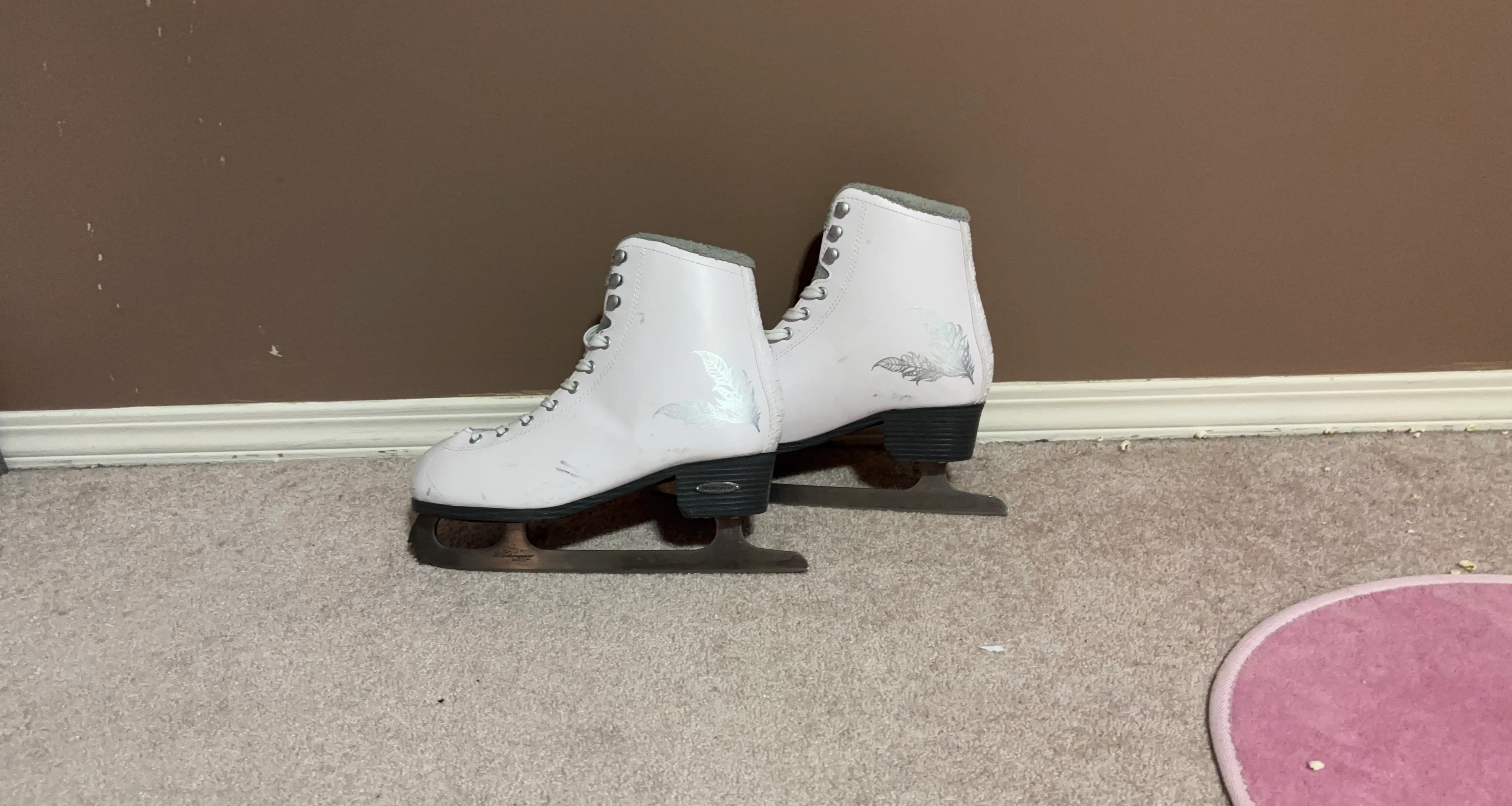 Bladerunner Women's Ice Skates Size 8-9 - photo 2