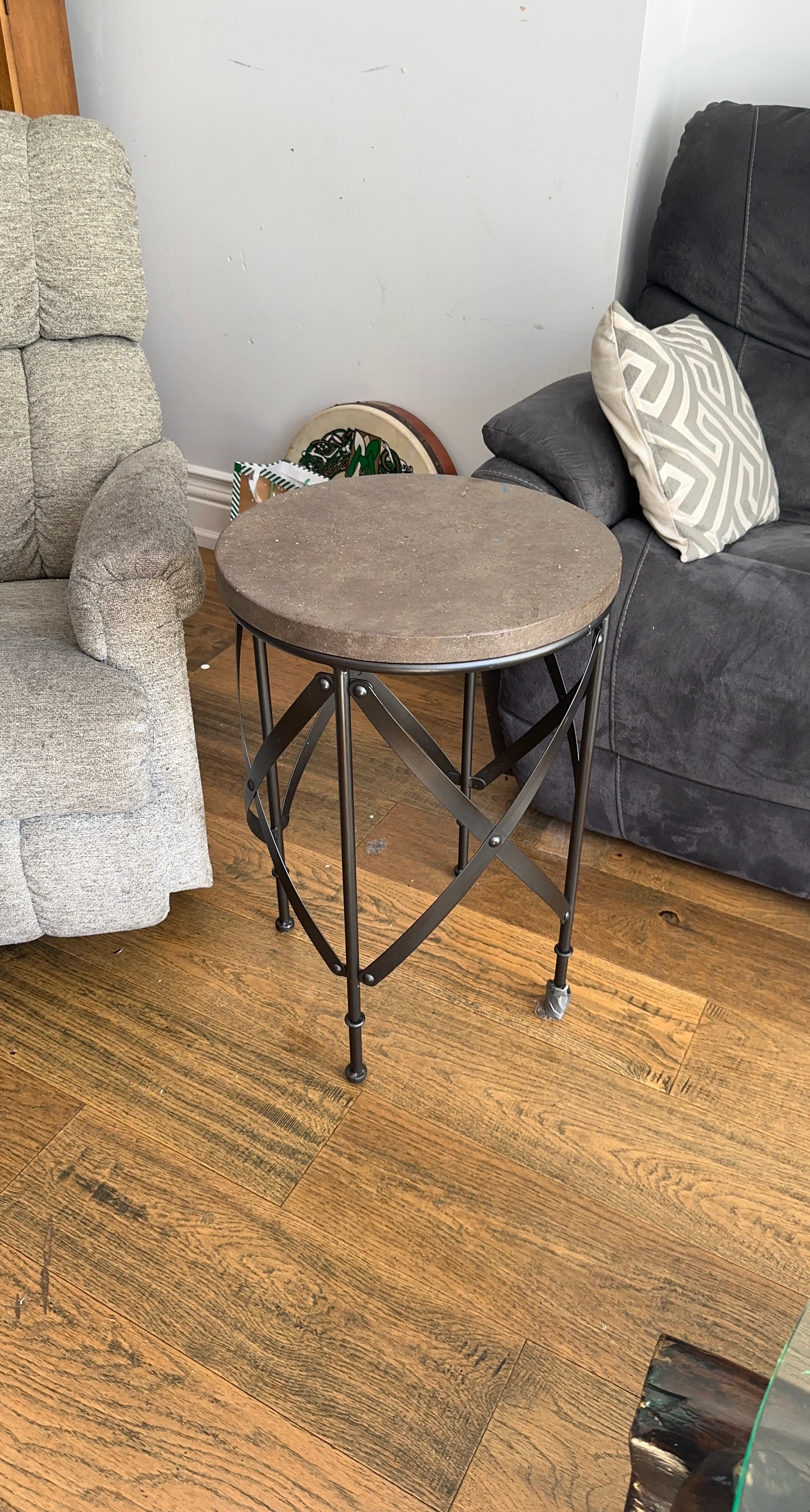 Round side table with metal base