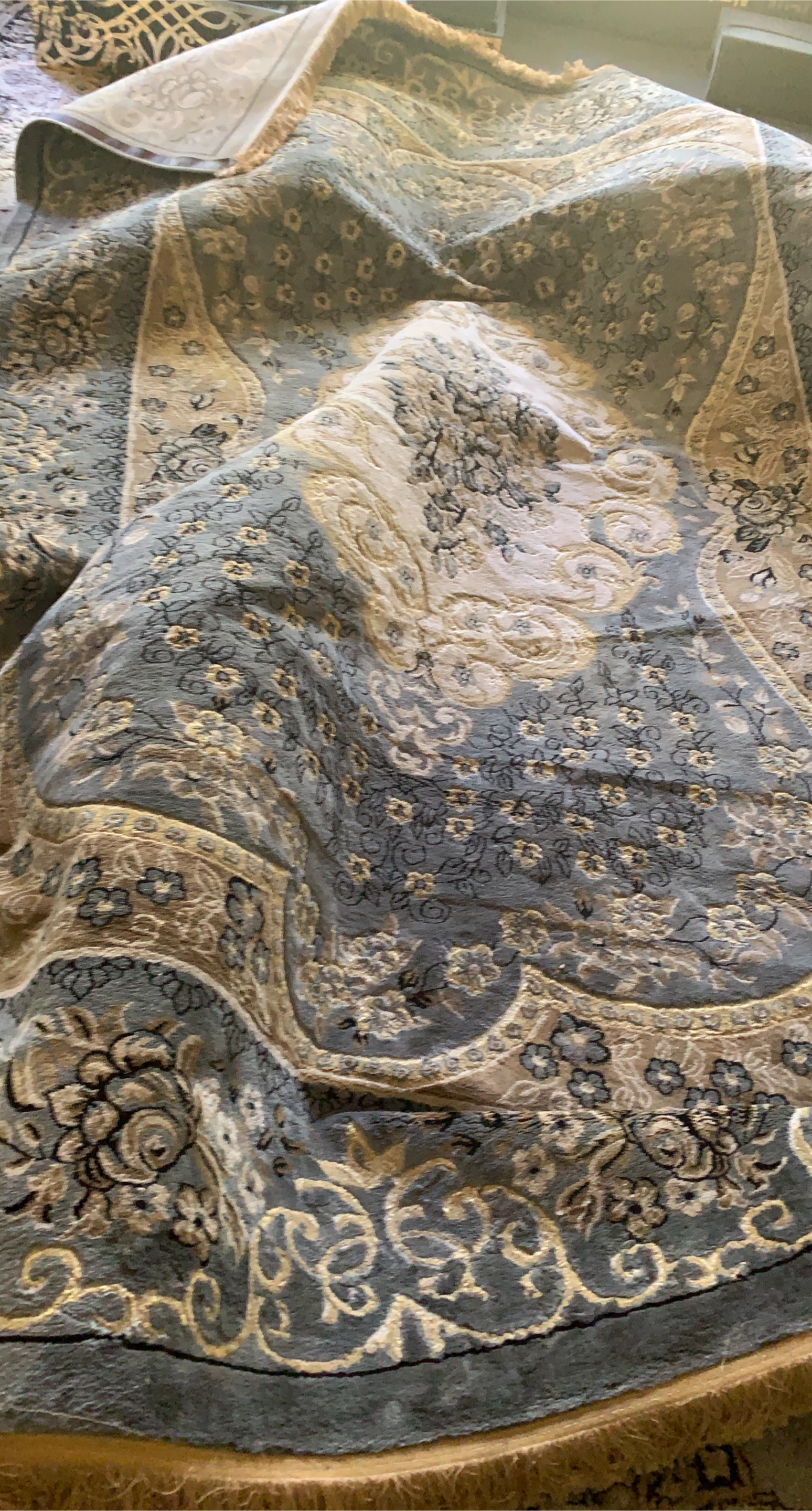 Traditional Persian-style floral area rug