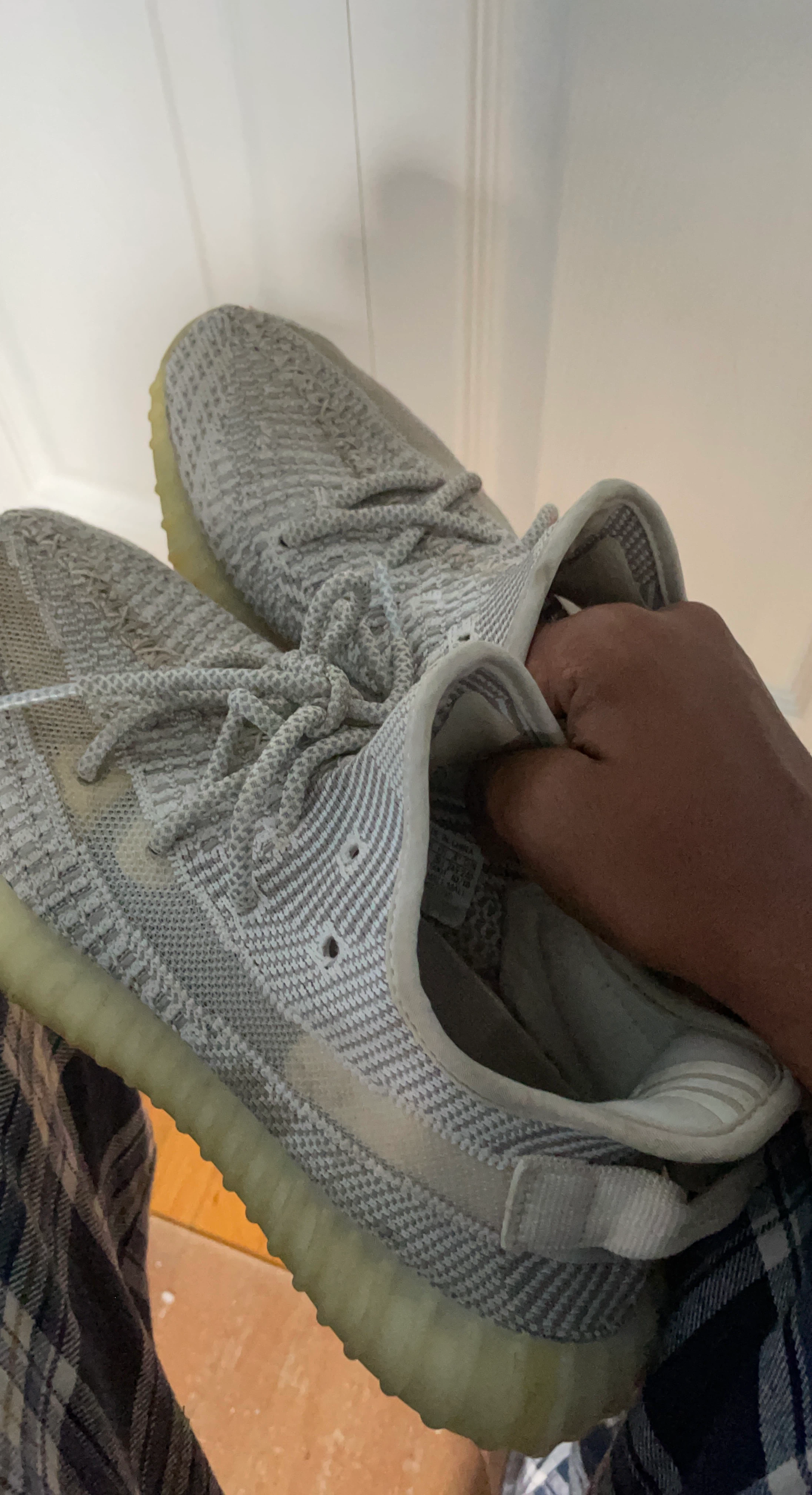Adidas Yeezy Boost 350 V2 Sneakers