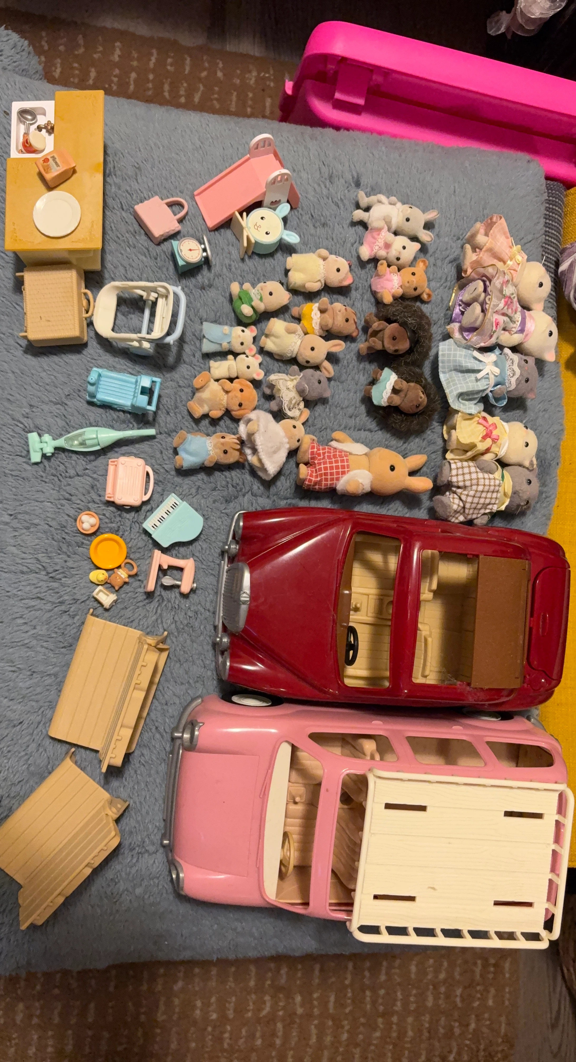 Calico Critters bundle with figures, cars and accessories