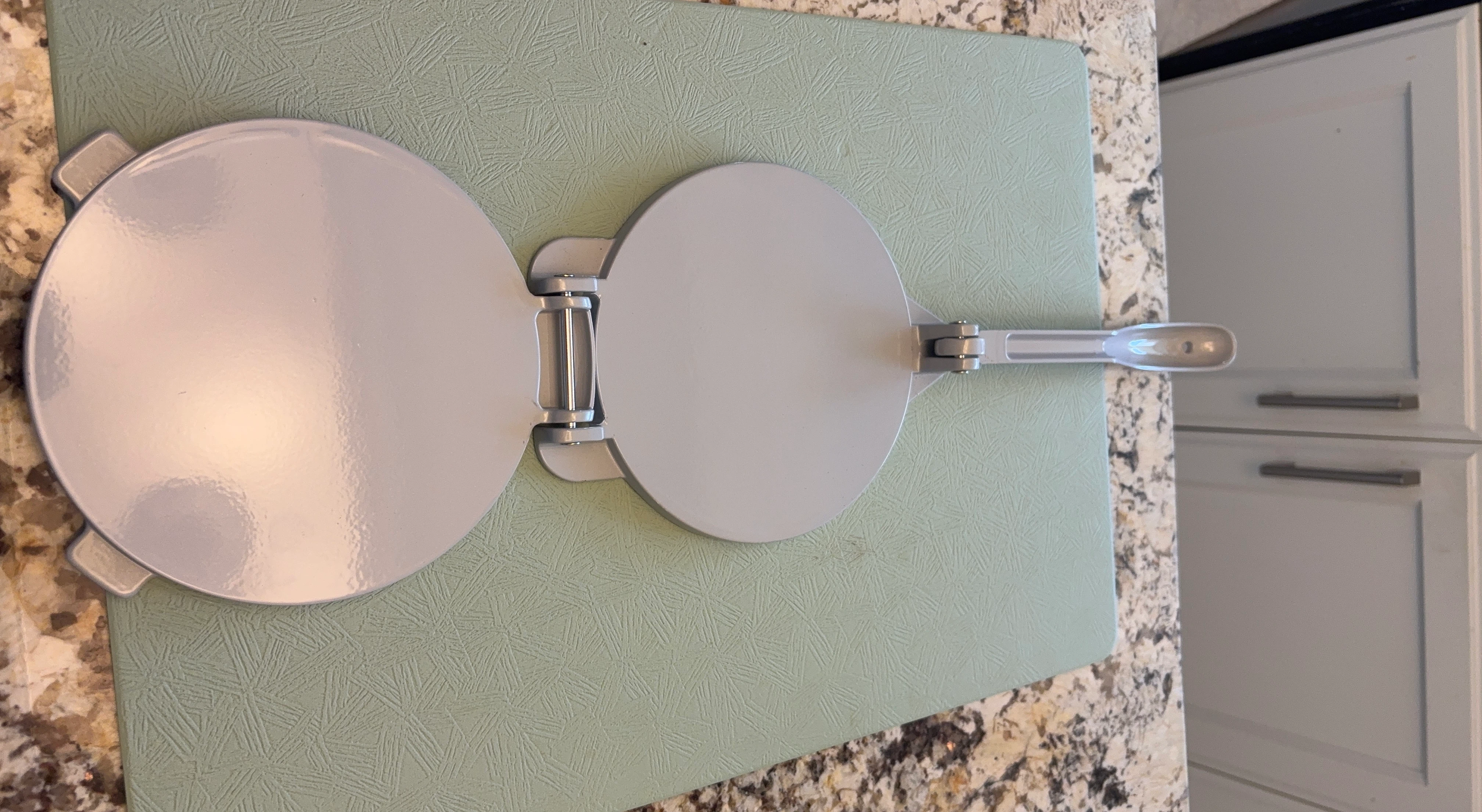 IMUSA 8-Inch Tortilla Press - photo 2