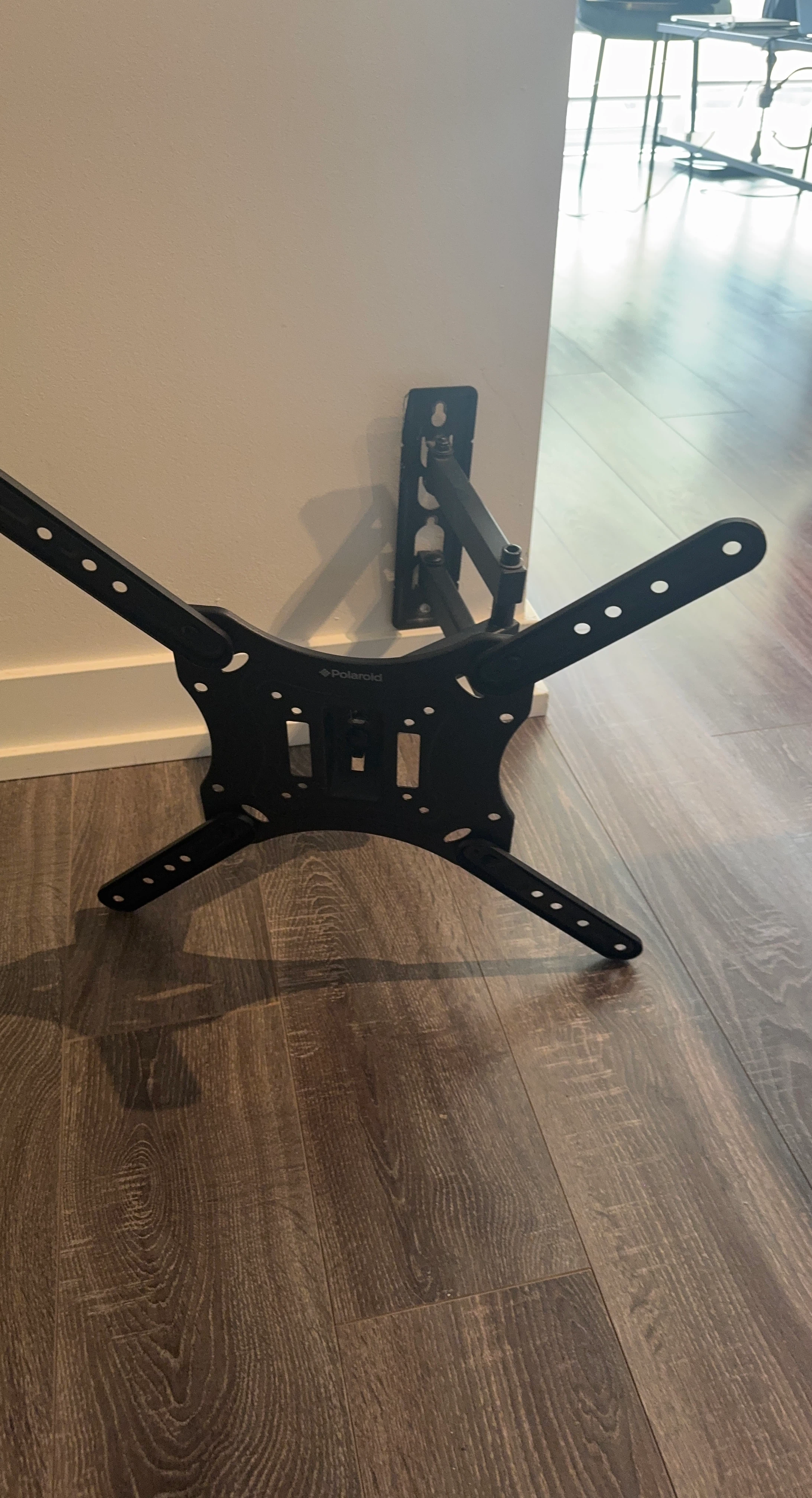 Polaroid TV Wall Mount