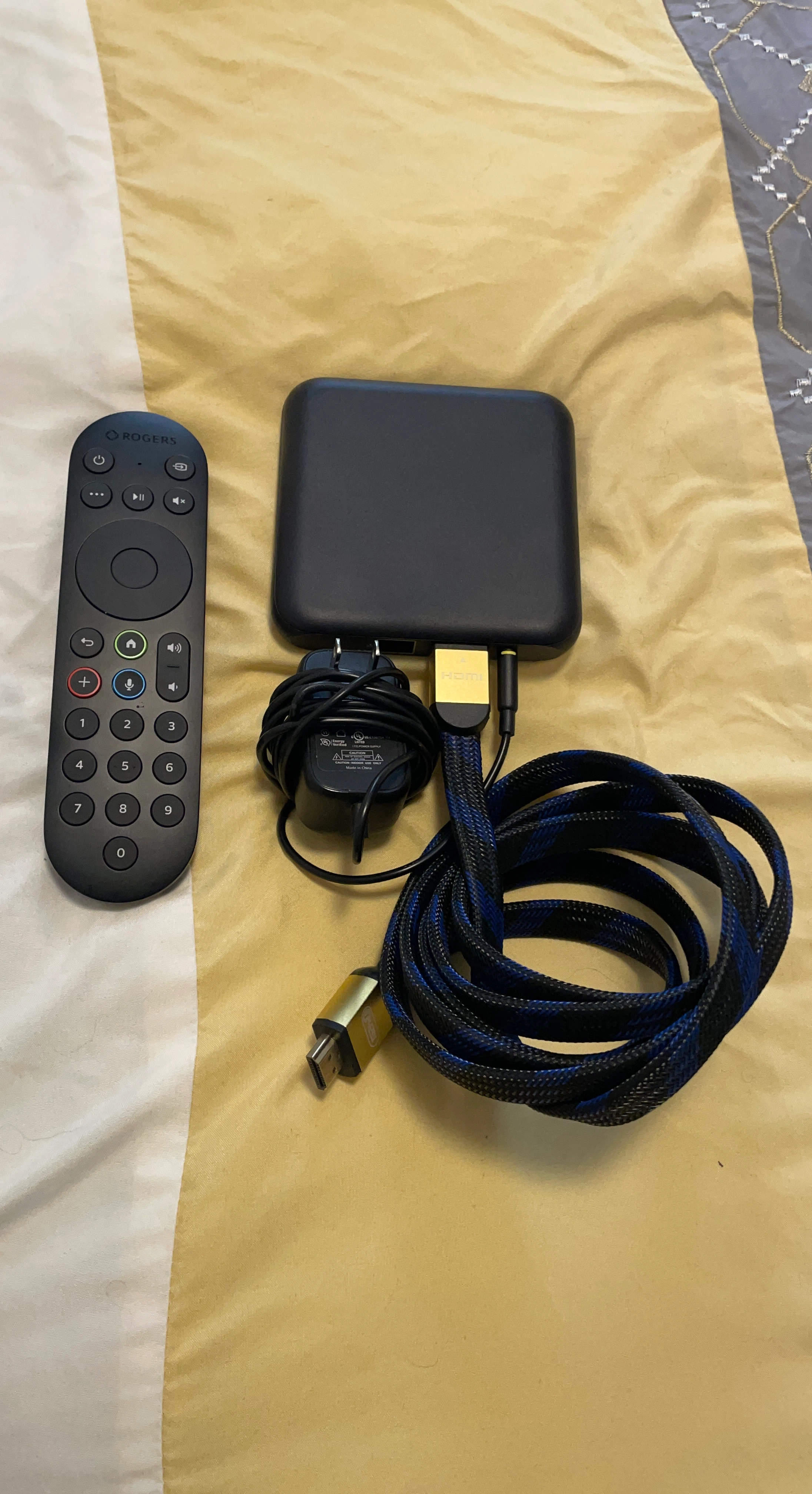 Rogers Streaming Media Box with Remote