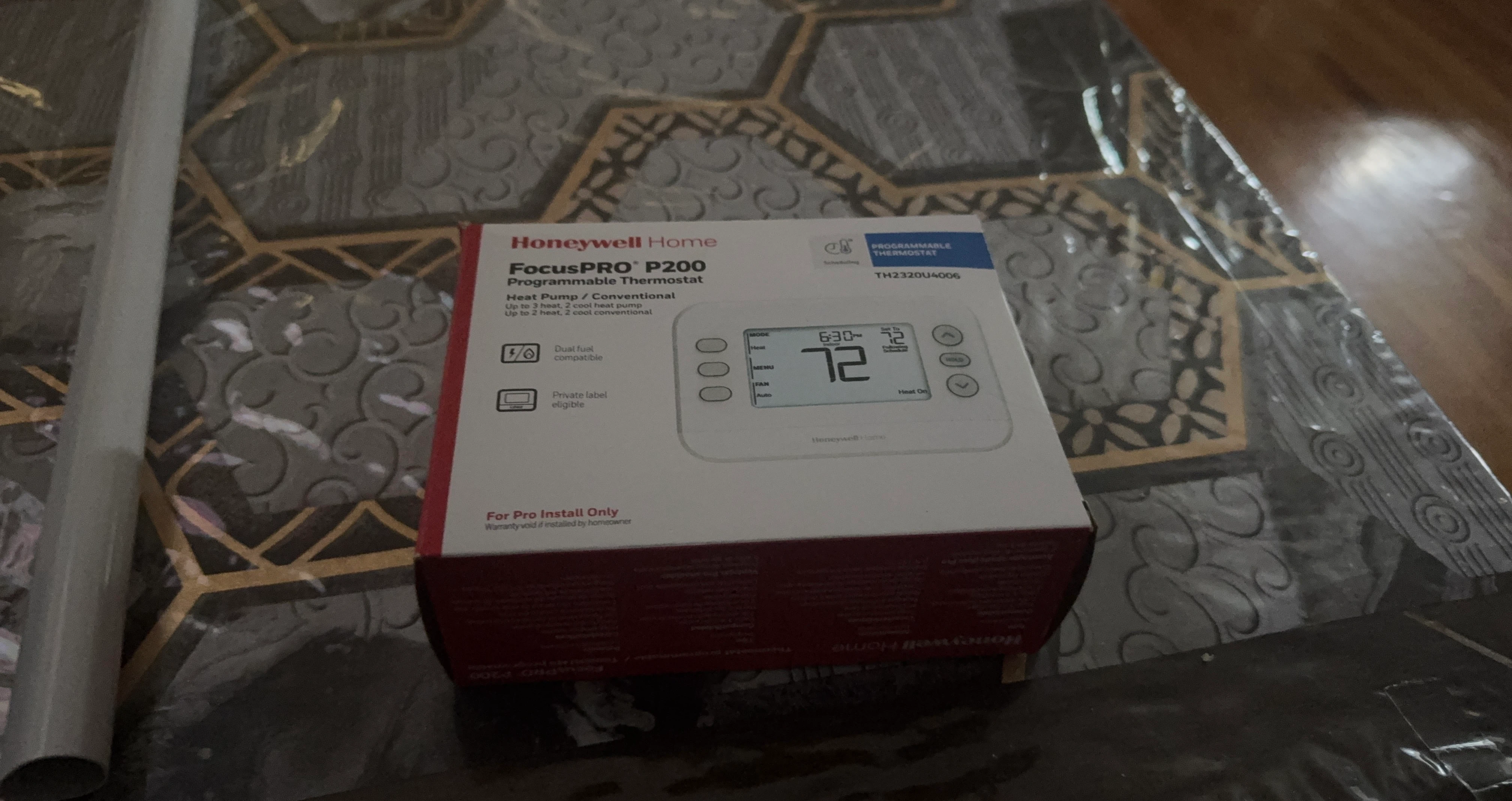 Honeywell Home FocusPRO P200 Programmable Thermostat