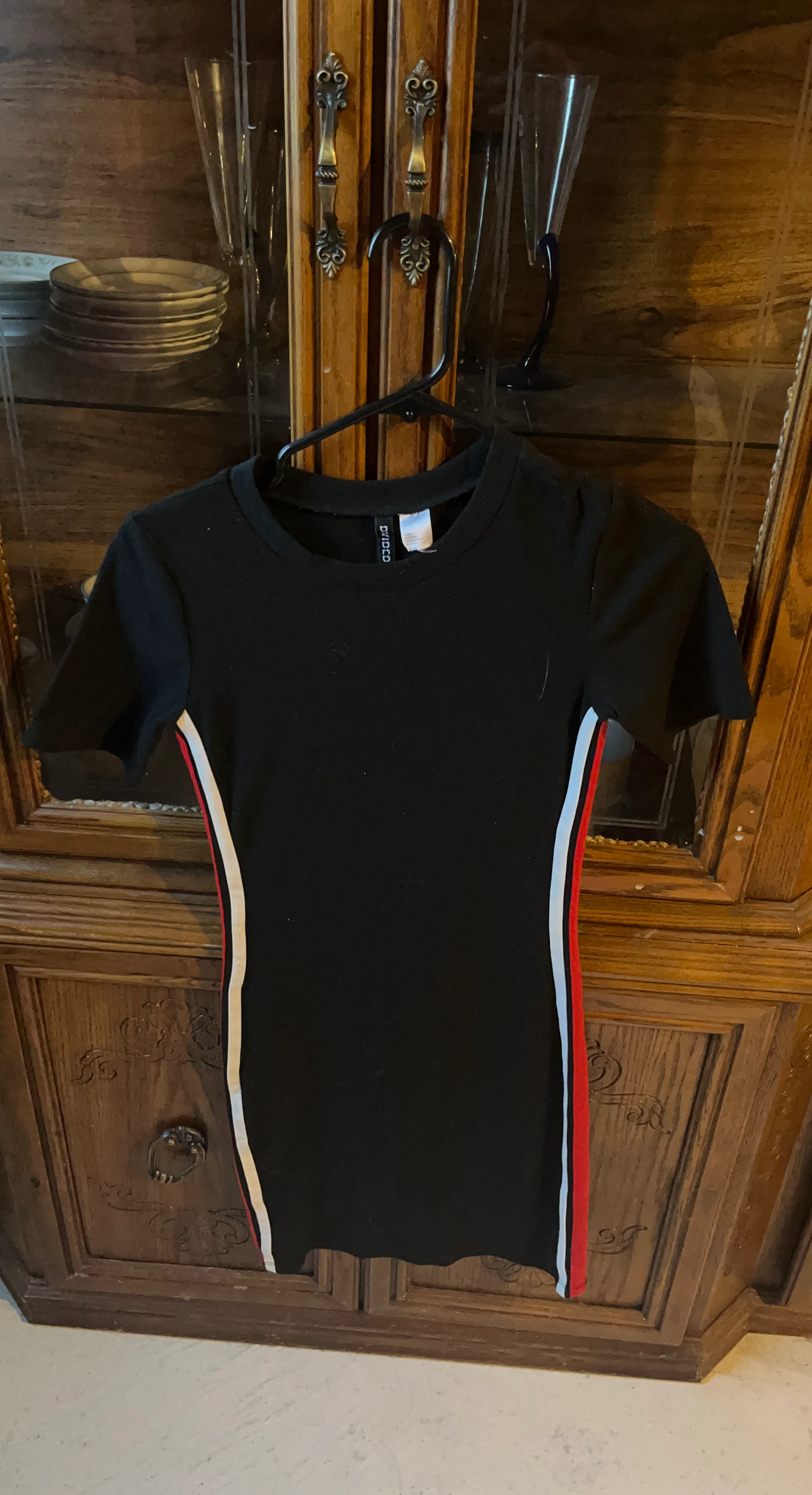 H&M Divided Black T-Shirt Dress