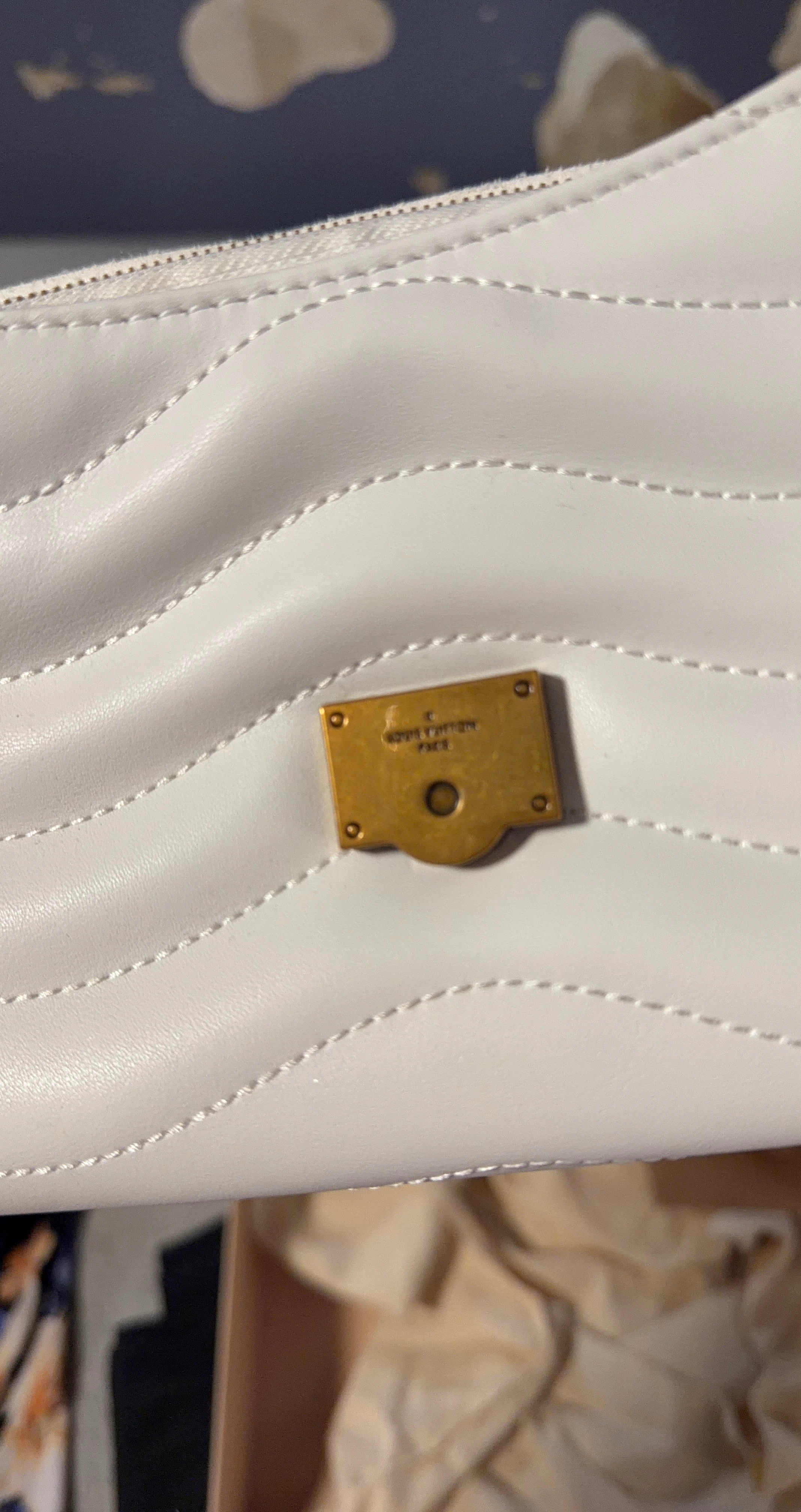 Louis Vuitton White Leather Shoulder Bag