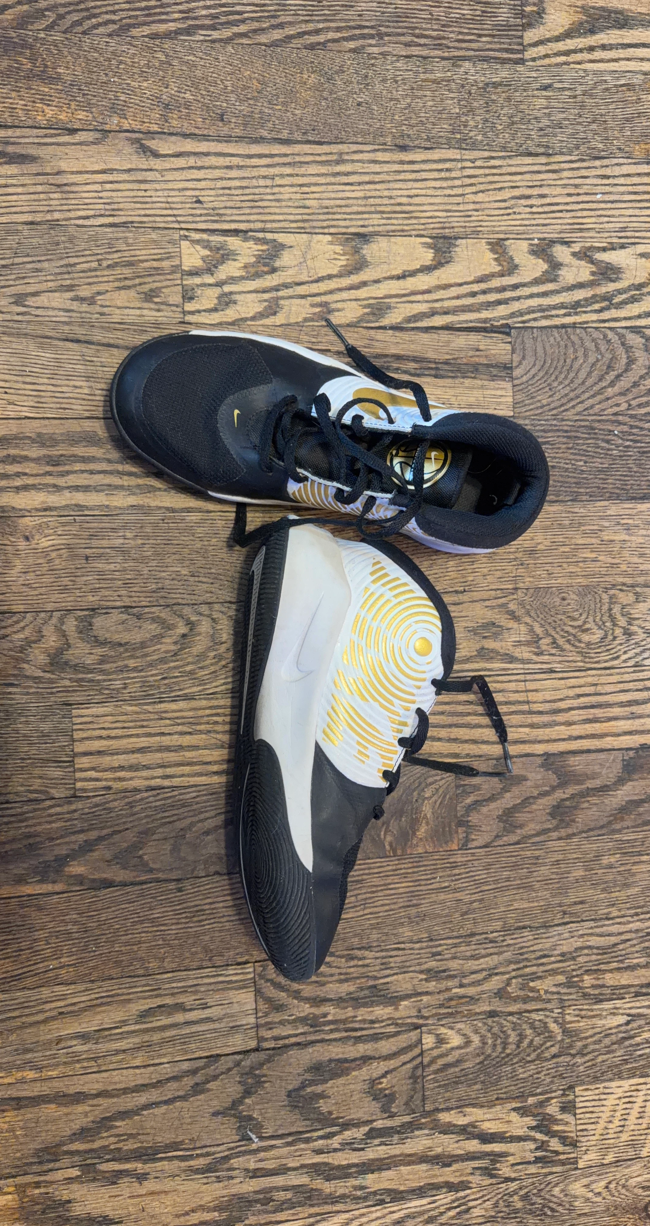 Nike Basketball Shoes Black and White