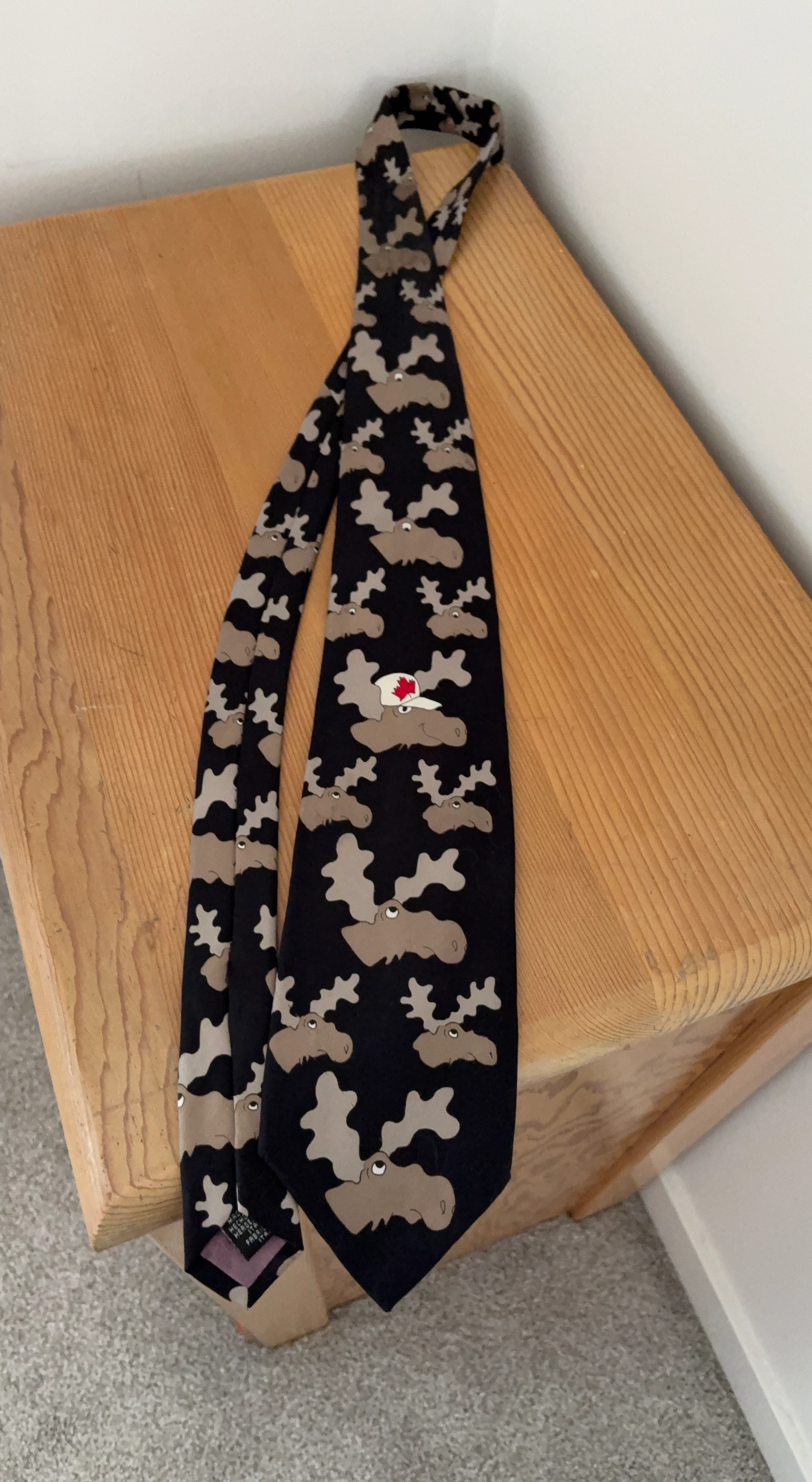 Lonheart Tie Rack Moose Silk Necktie