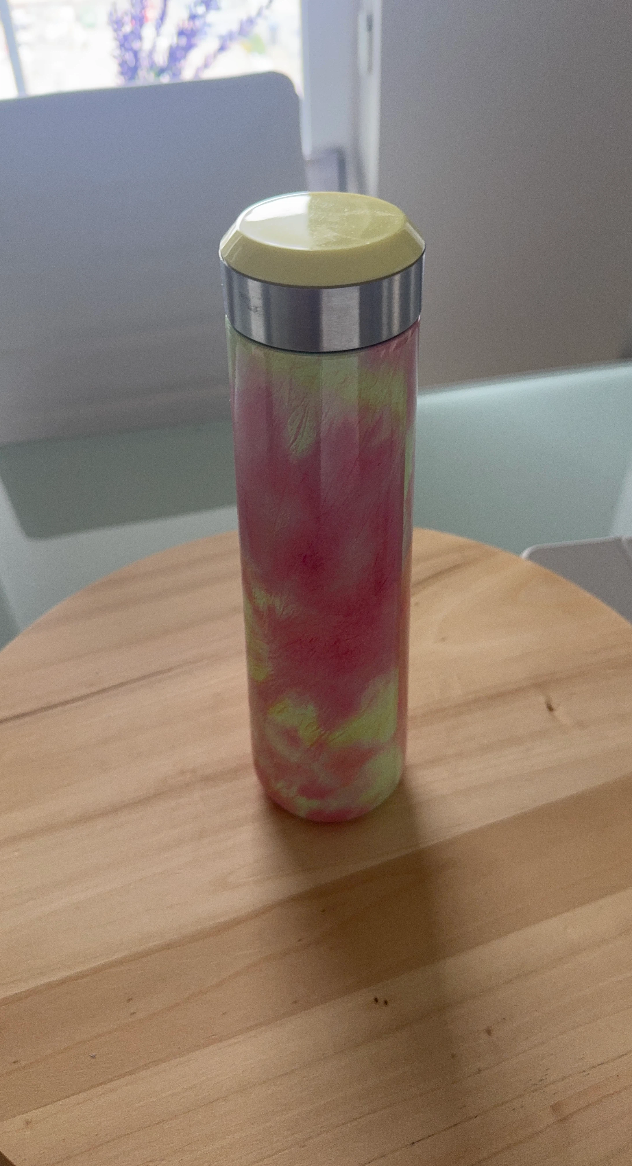 Tie-dye print insulated water bottle