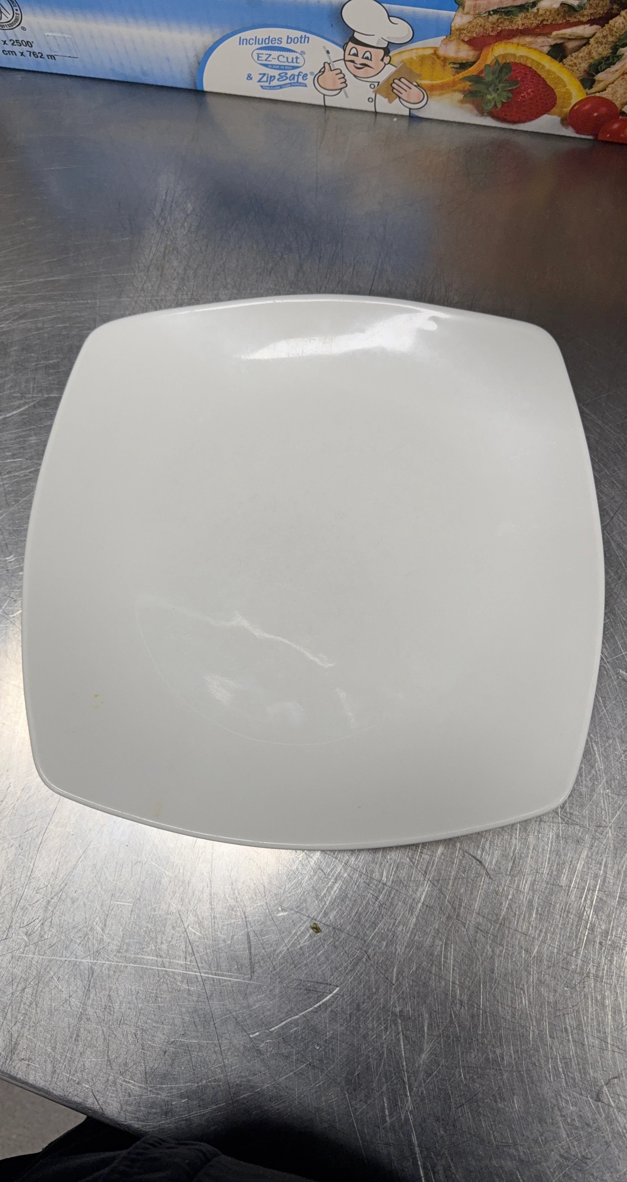 Libbey Porcelana White Square Dinner Plate (80 plates 2$ each)
