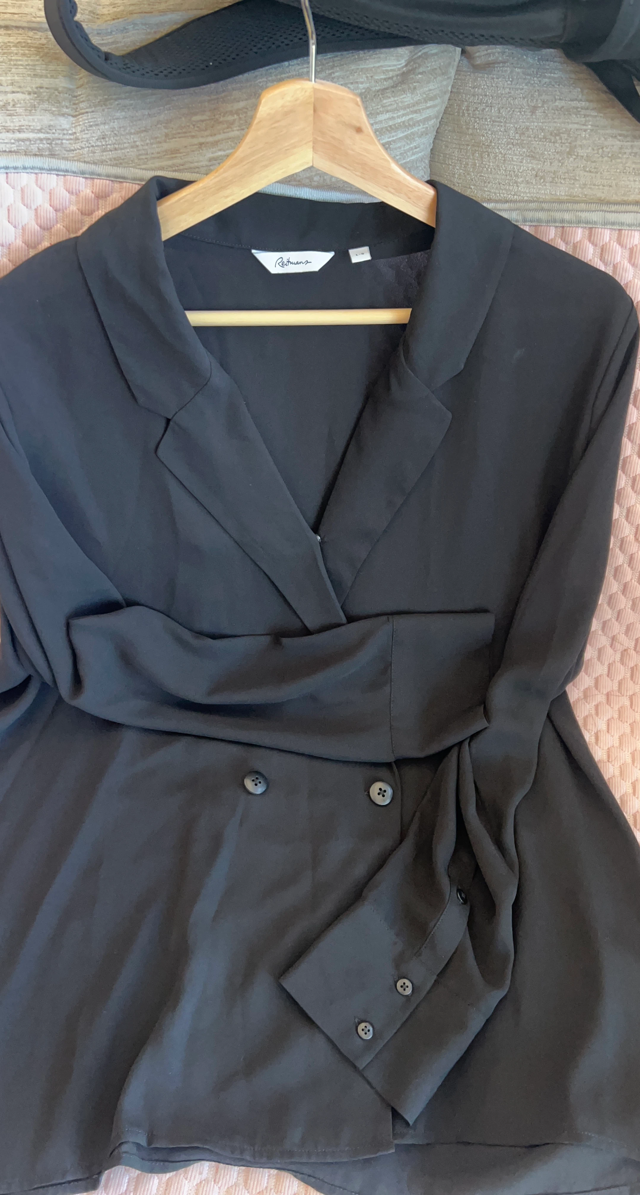 Reitmans Black Blazer-Style Top