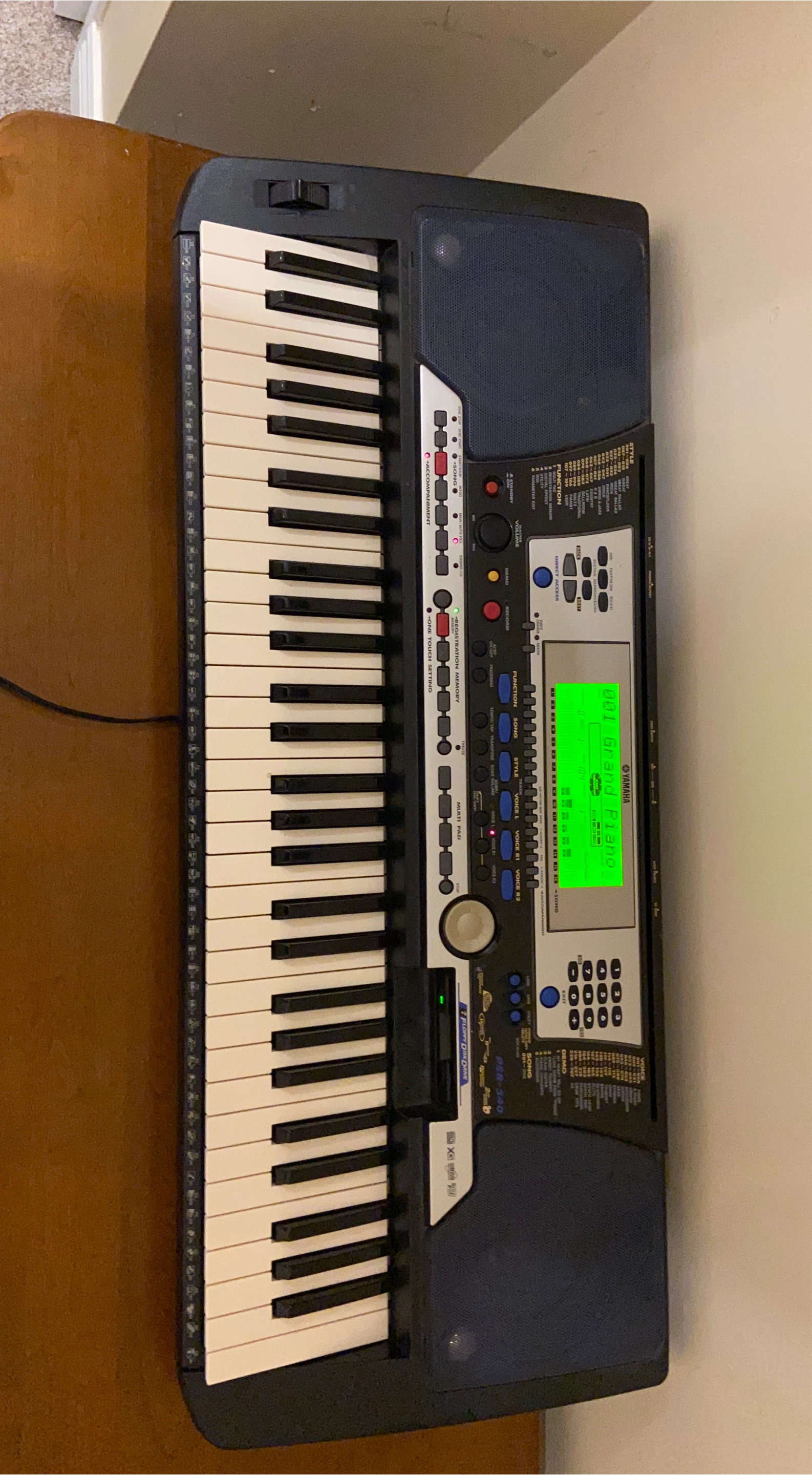 Yamaha PSR-540 Keyboard