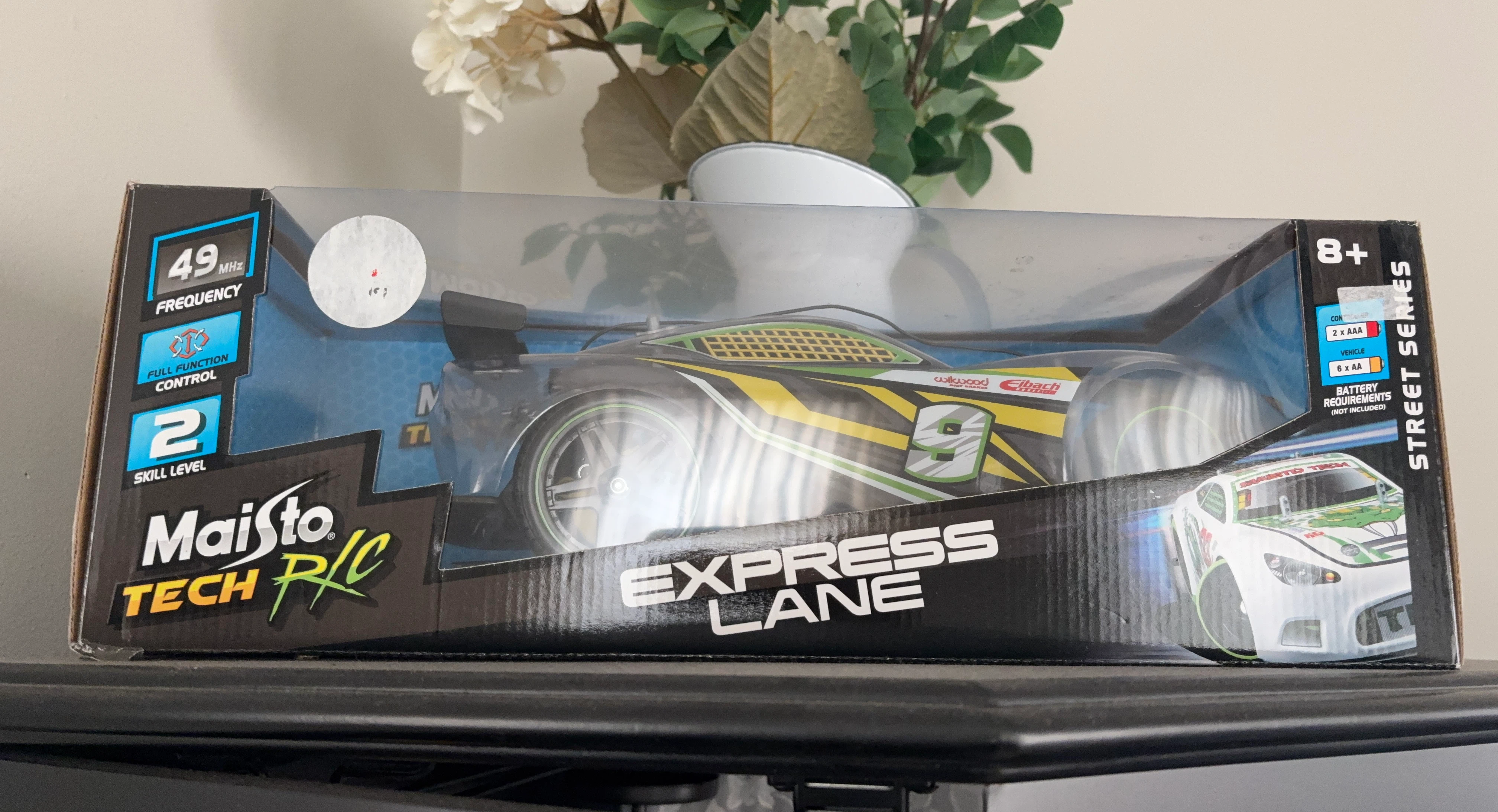 Maisto Tech R/C Street Series Express Lane