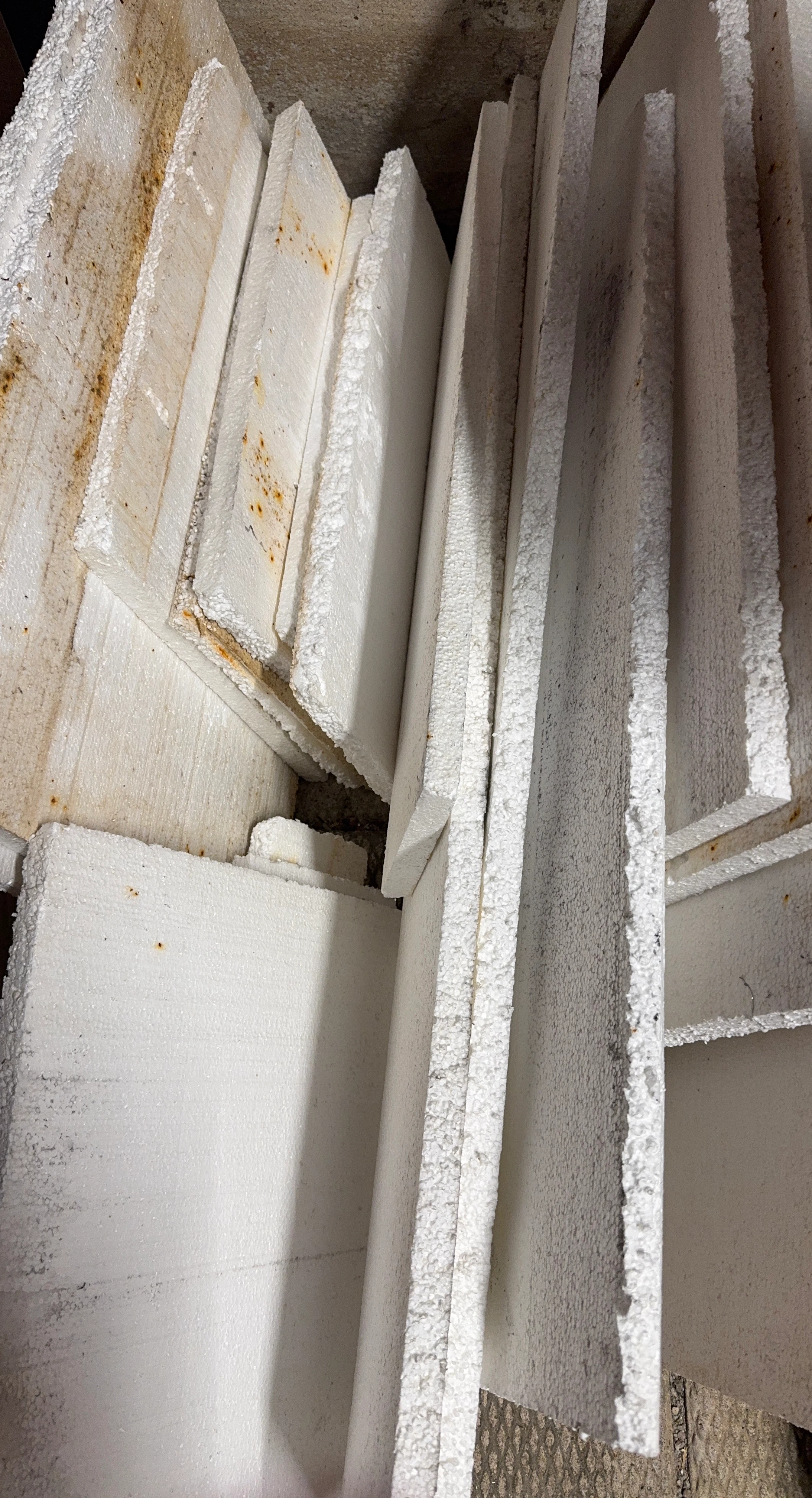 🆓 Styrofoam Packing Sheets/Insulation Boards