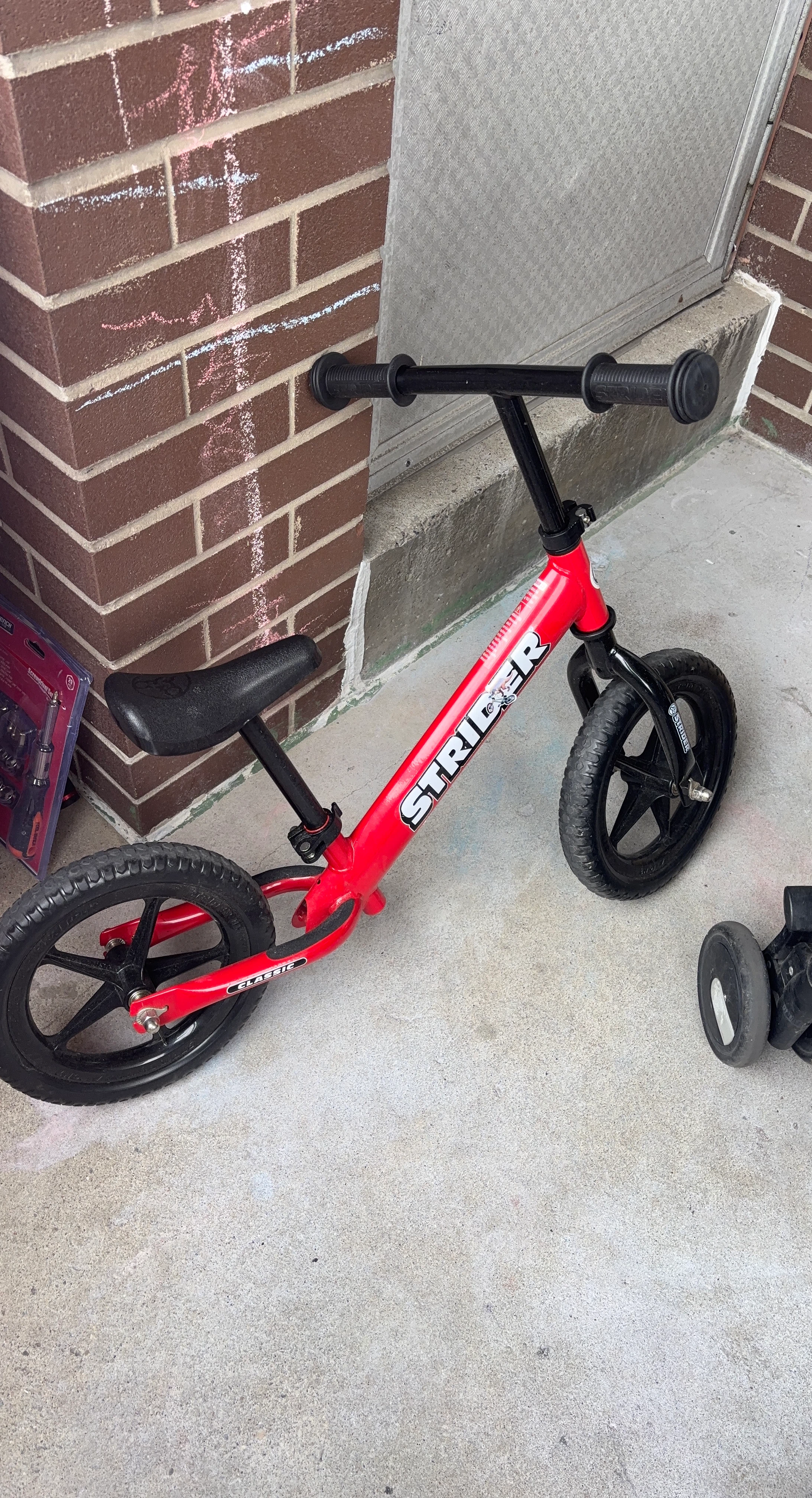 Strider Classic Balance Bike Red
