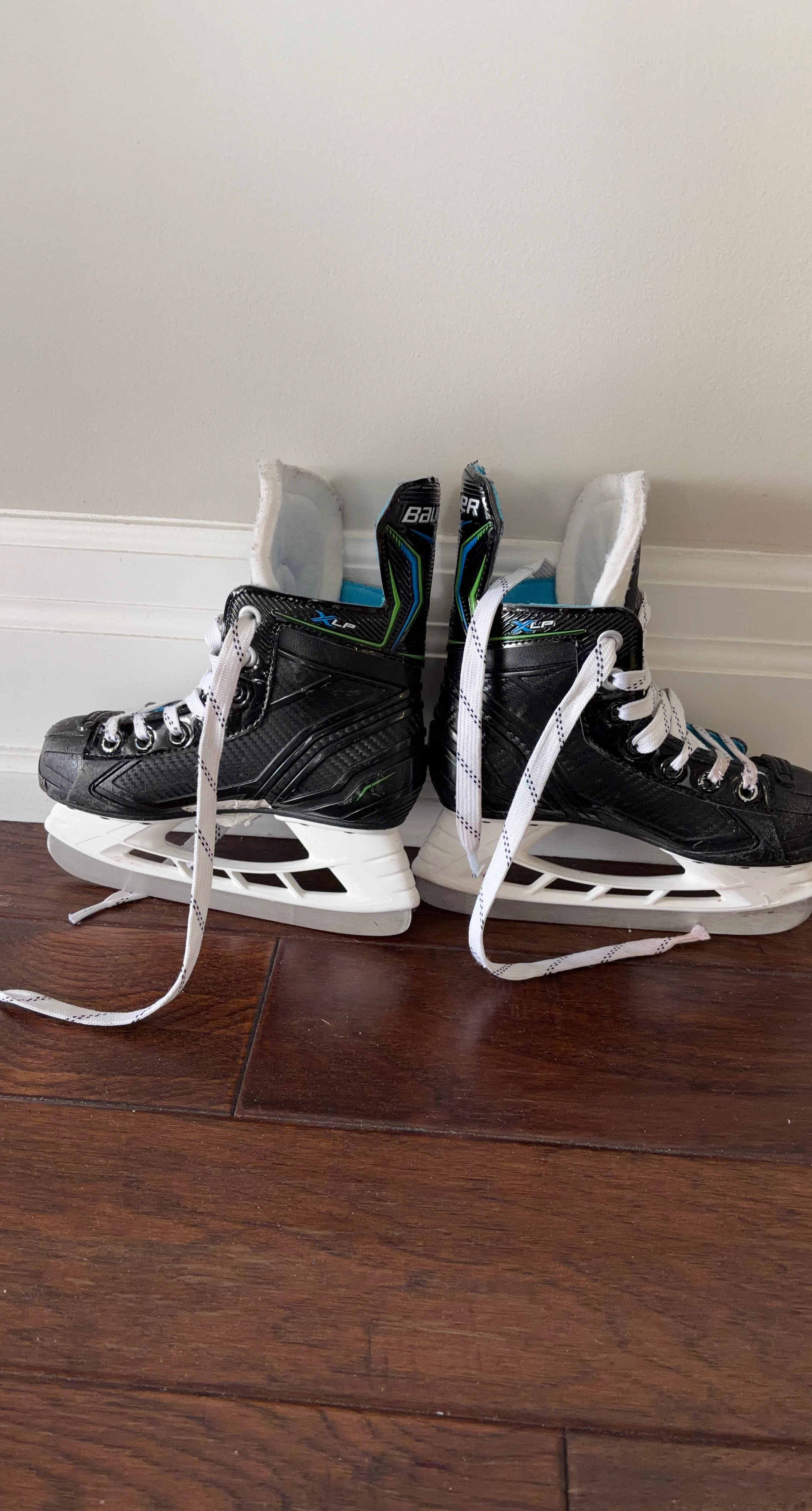 Bauer XLP Ice Skates