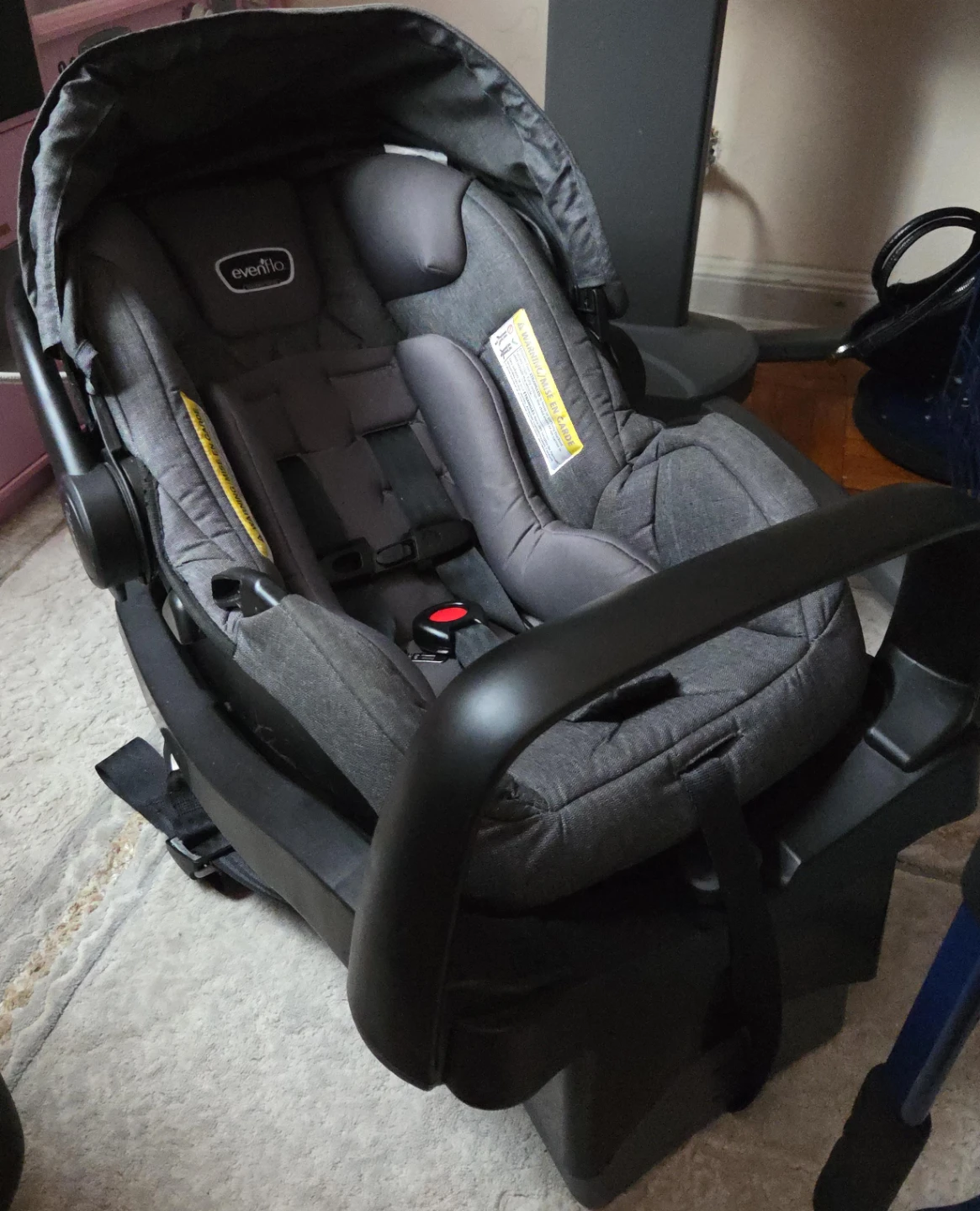 Evenflo Infant Car Seat with Base