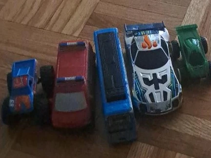 Set of 5 Toy Vehicles