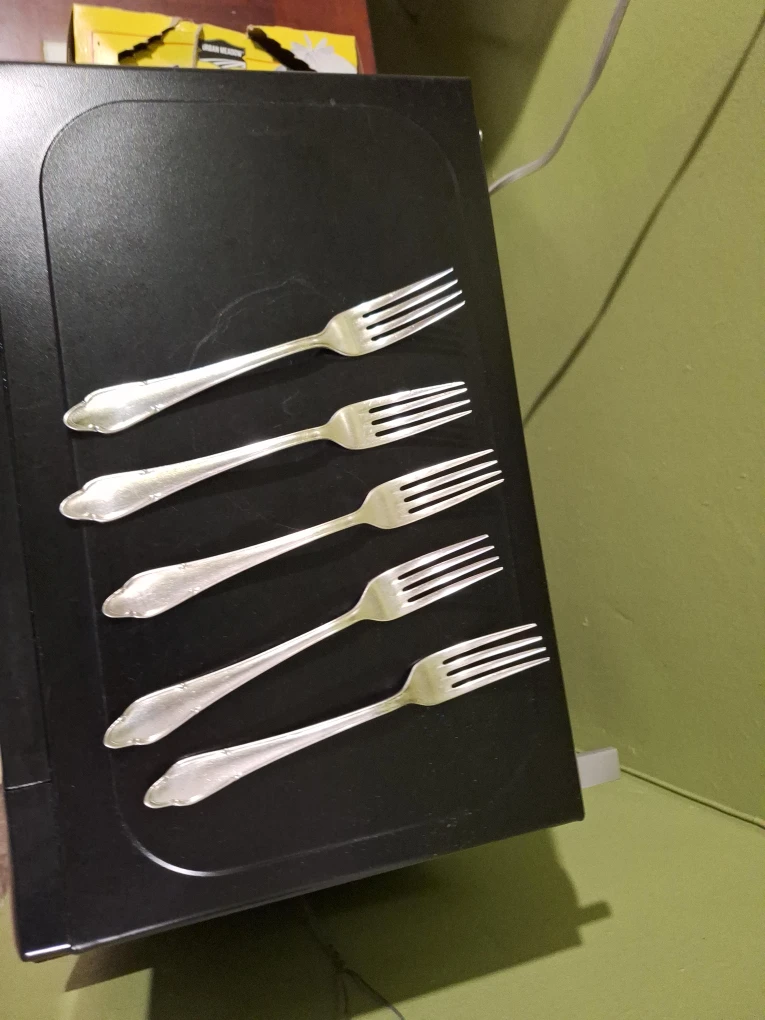 Set of 5 Silvertoned metal Forks