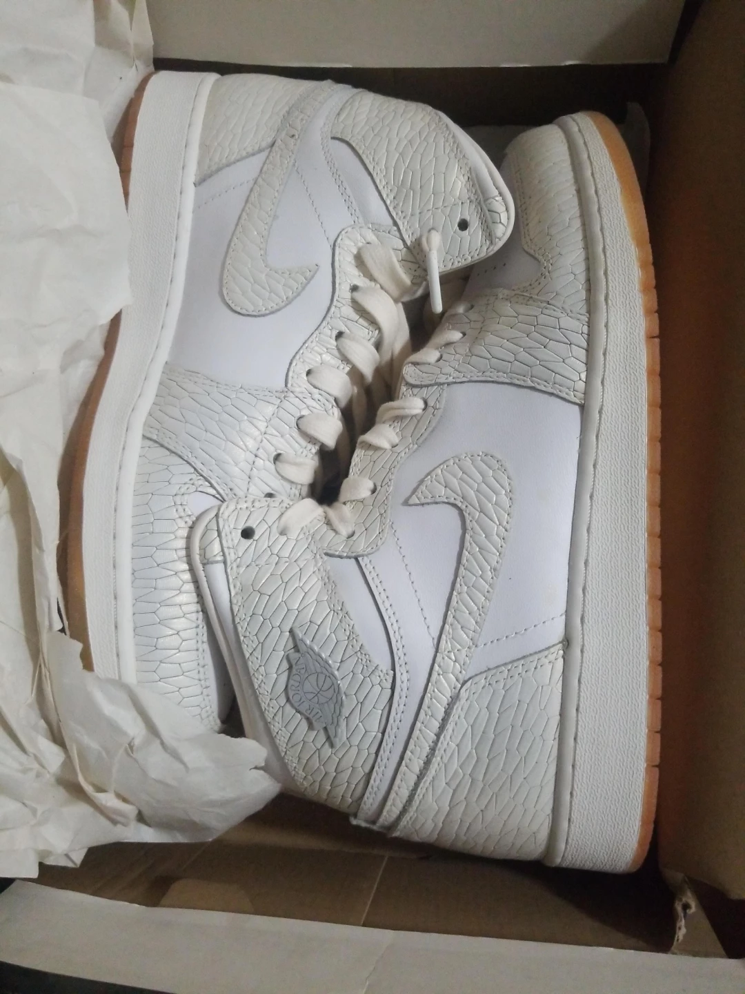 Air Jordan 1 Mid White Sneakers
