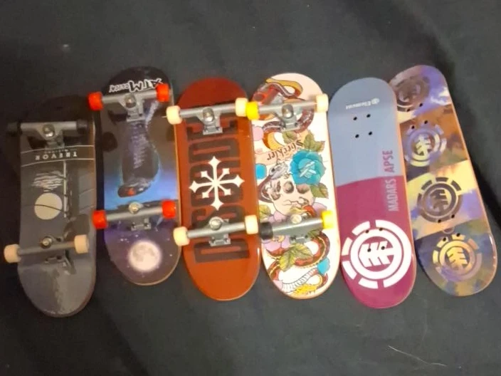 Set of 6 Tech Deck Fingerboards