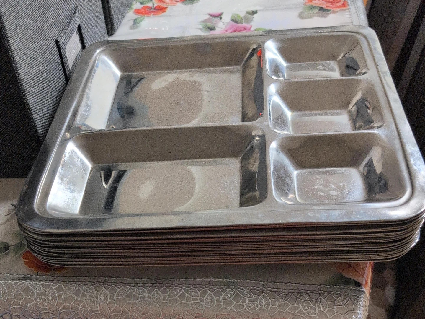 Set of Stainless Steel Compartment Trays 22