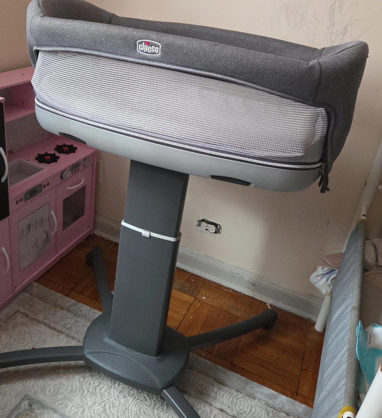 Chicco Baby Bassinet
