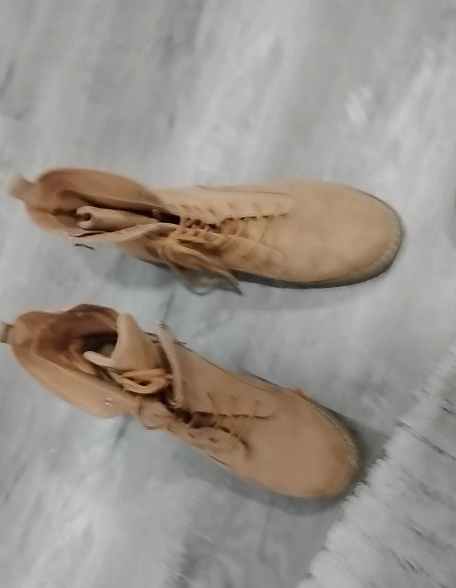 Tan lace-up boots size 11