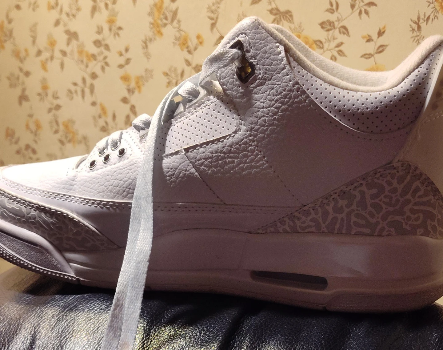 Air Jordan 3 Triple White Sneakers