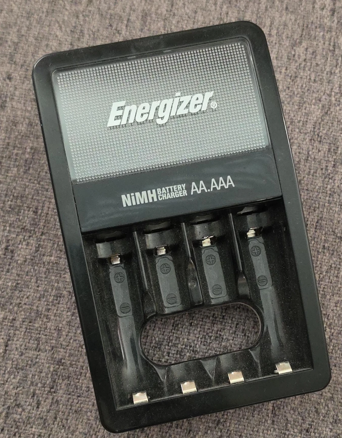 Energizer NiMH AA and AAA Battery Charger