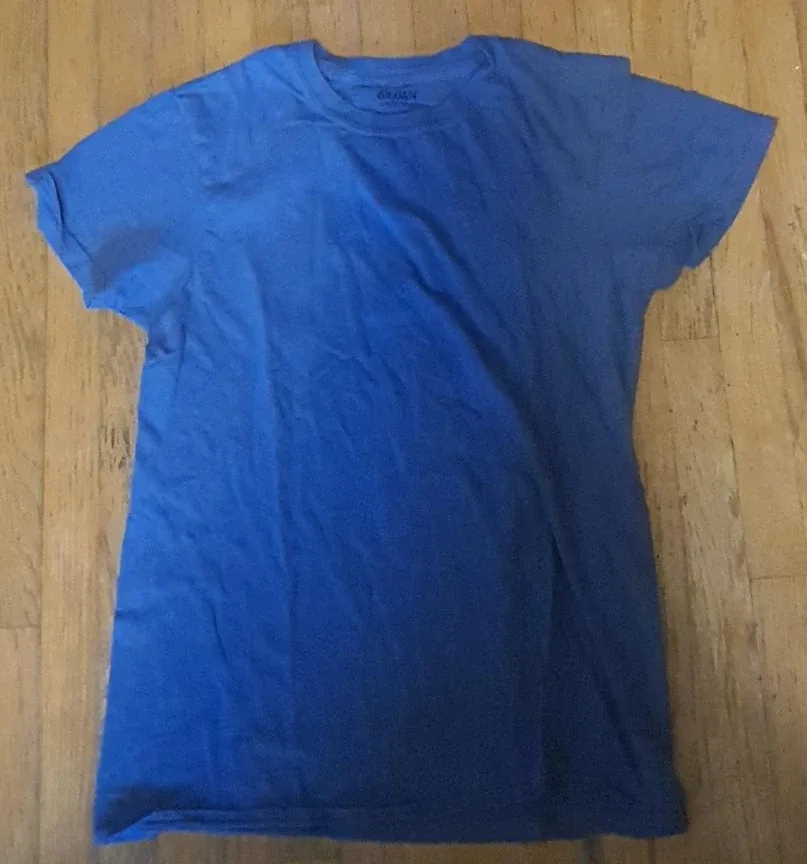 Gildan blue cotton T-shirt