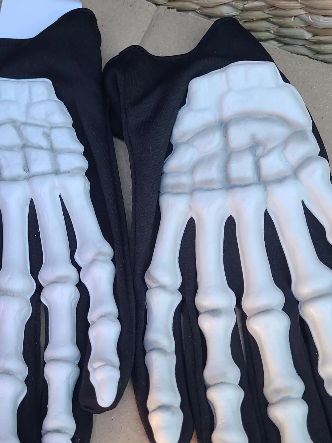Fun World Skeleton Gloves