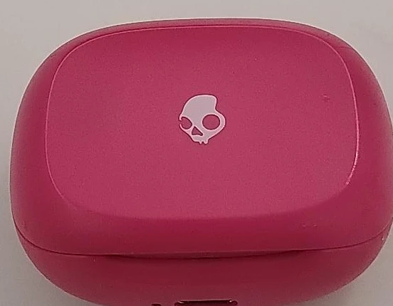 Skullcandy wireless earbud charging case