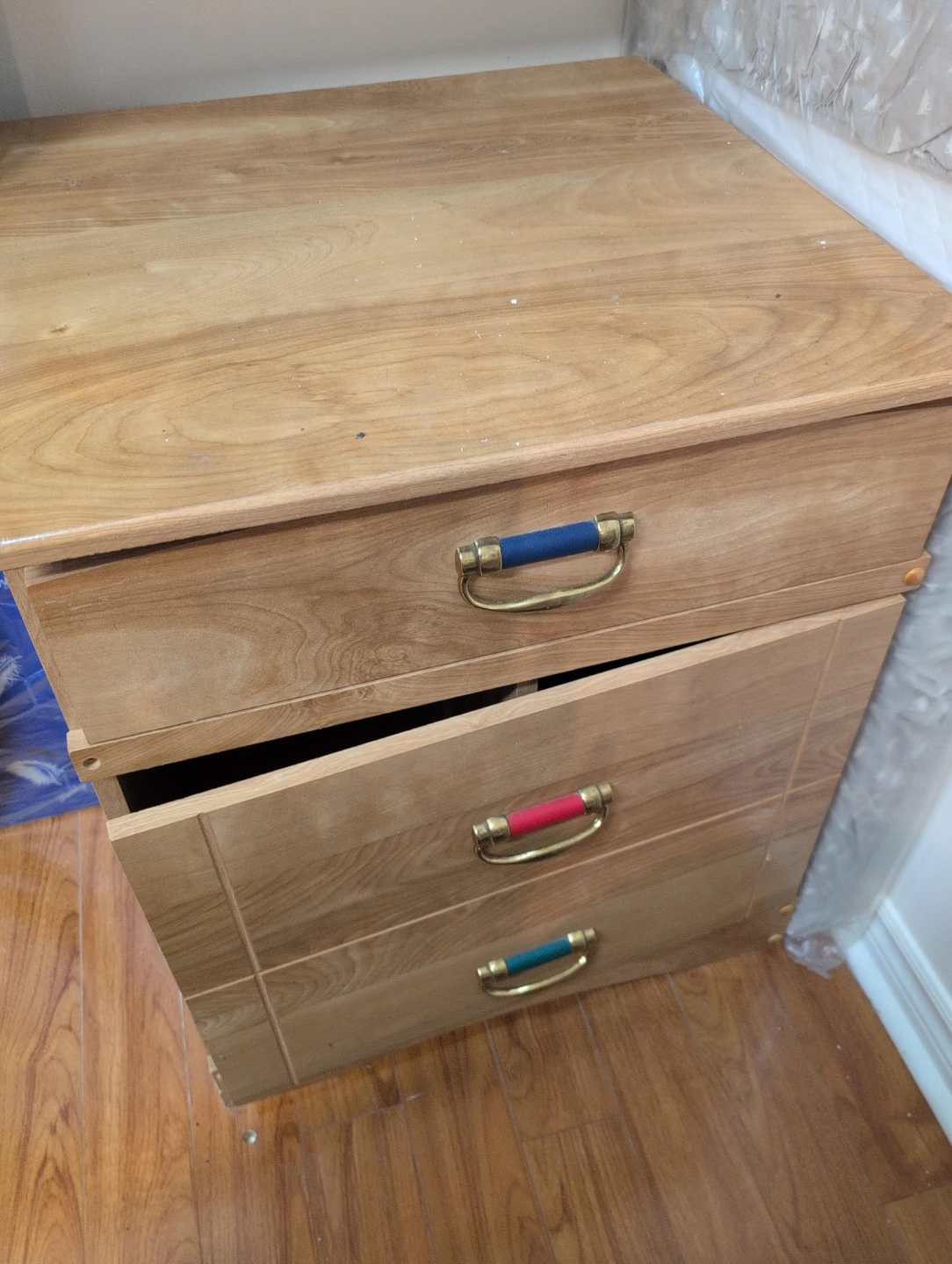 Wooden 3-Drawer Nightstand