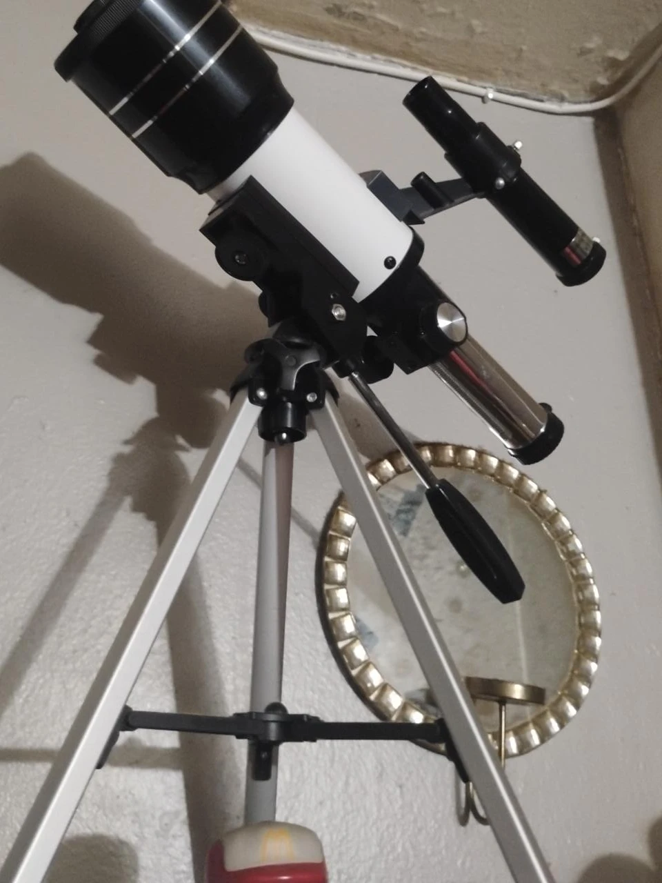 Portable Astronomical Telescope with Tripod