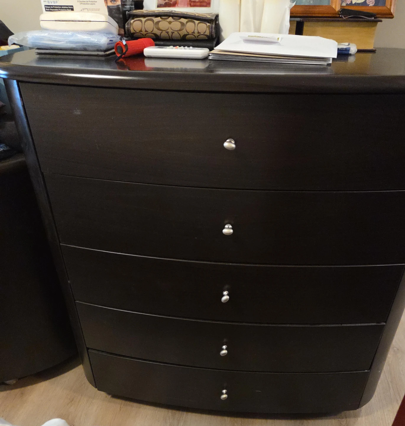 Dark Wood 5-Drawer Dresser