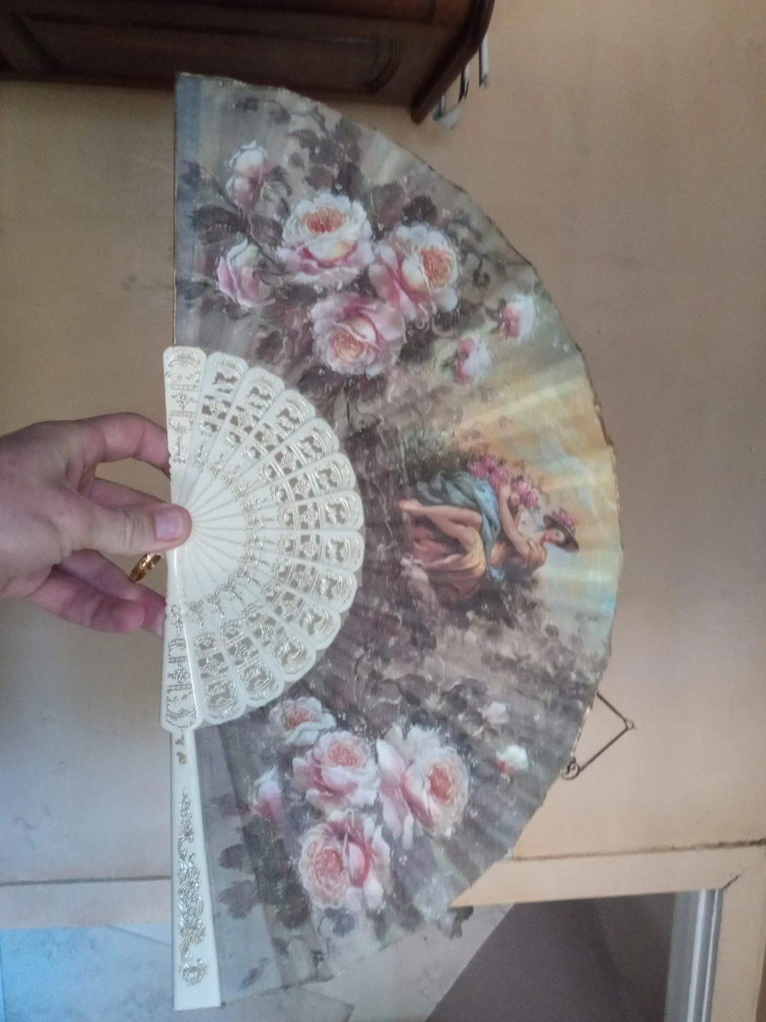 Vintage Style Floral Folding Hand Fan - photo 2