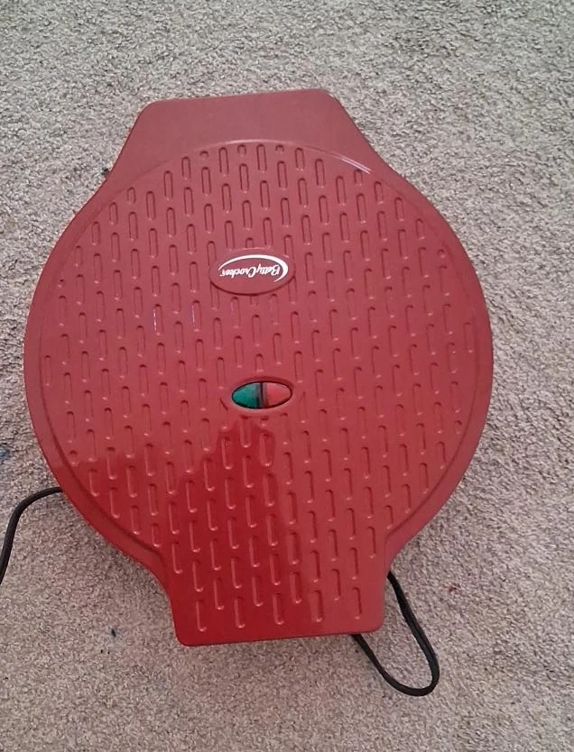 Betty Crocker Pizza Maker
