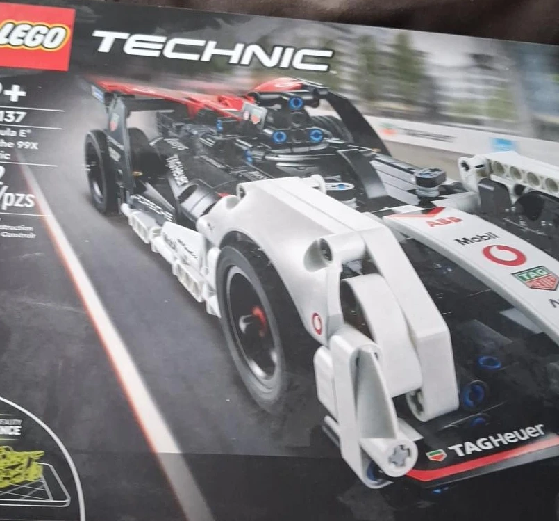 LEGO Technic Formula E Porsche 99X Electric