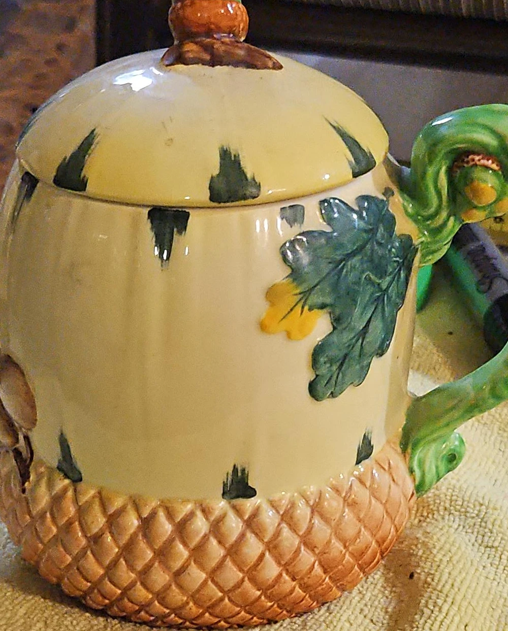 Ceramic Acorn and Leaf Design Teapot
