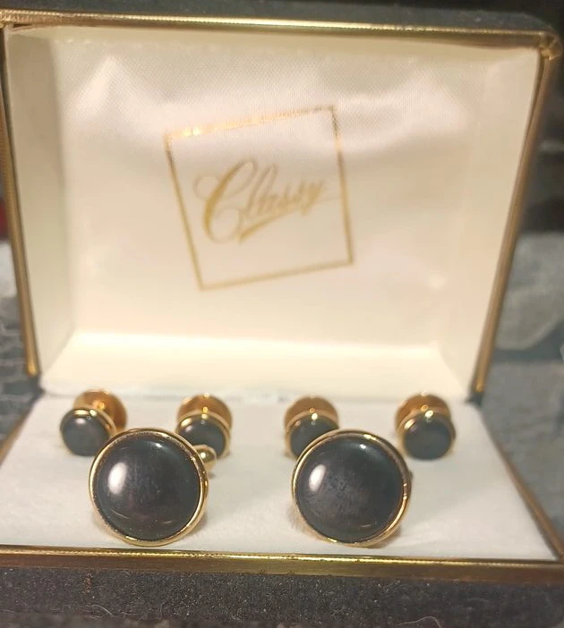 Classy Cufflinks and Stud Set