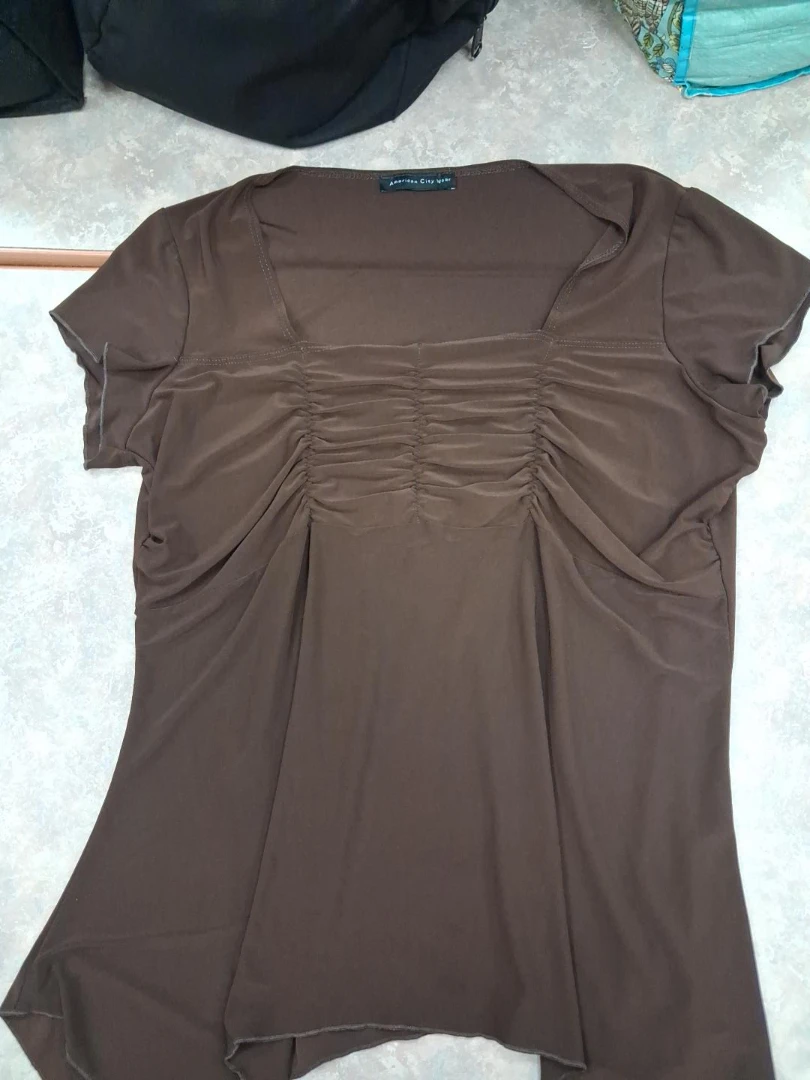 American City Wear brown ruched top
