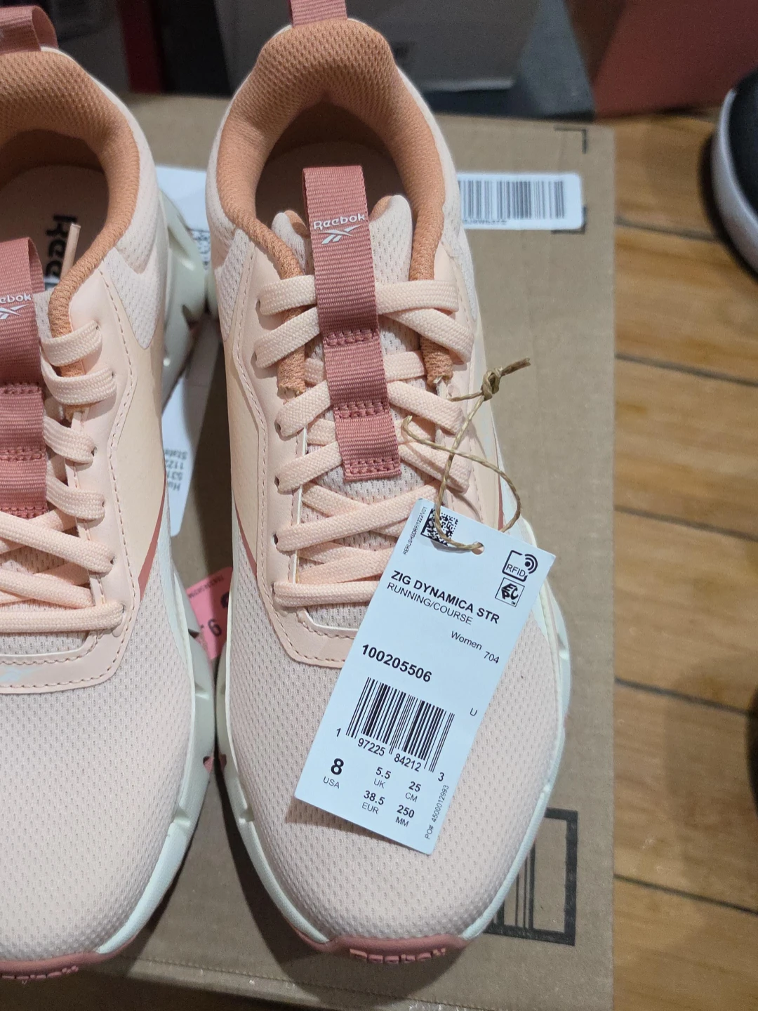 Reebok Zig Dynamica STR Sneakers - Light Pink