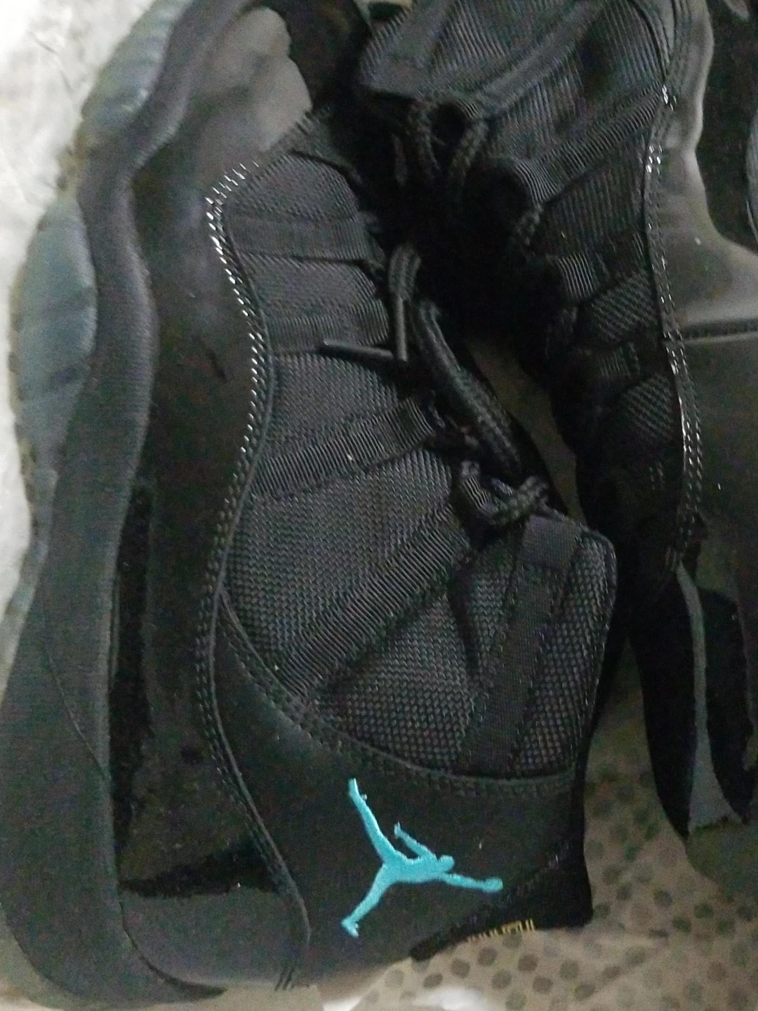 Air Jordan 11 Retro Gamma Blue Size 9.5