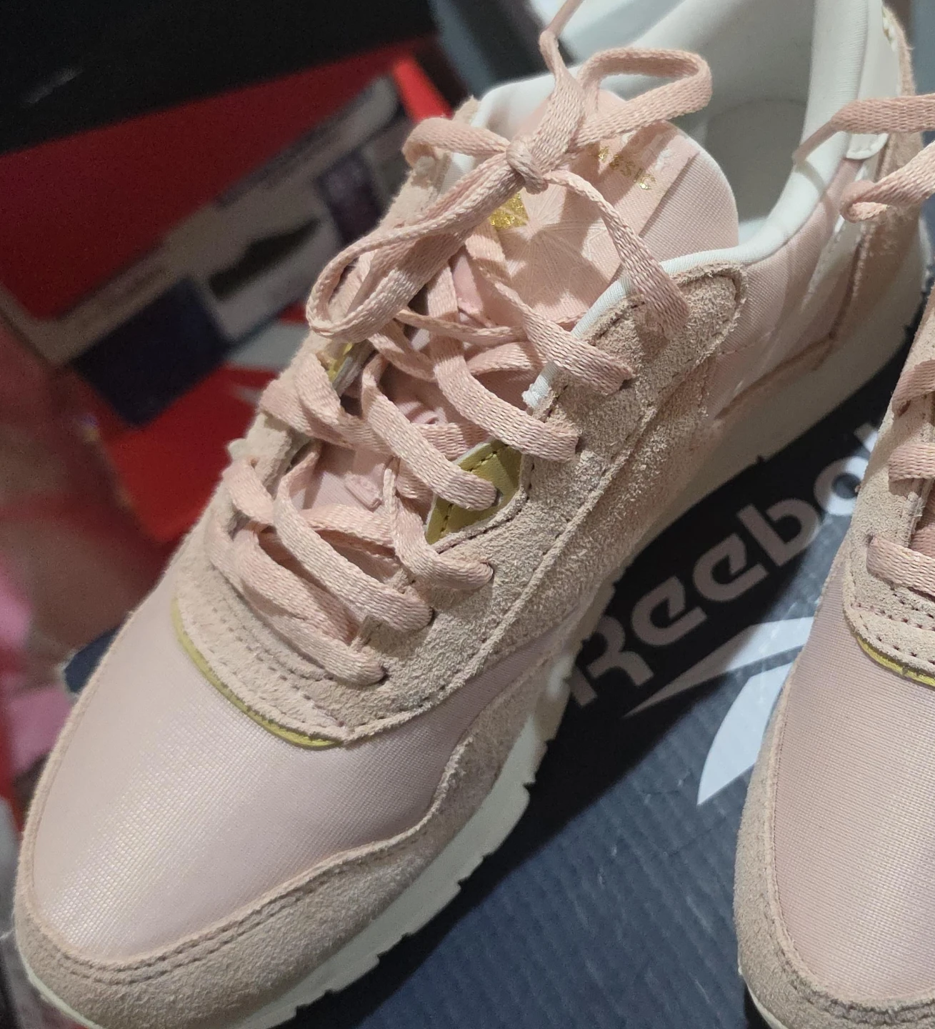Reebok Classic Sneakers - Pink