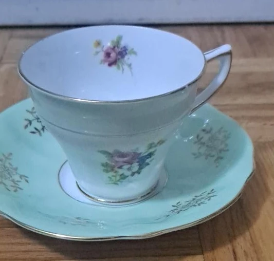 Vintage Floral Tea Cup and Saucer