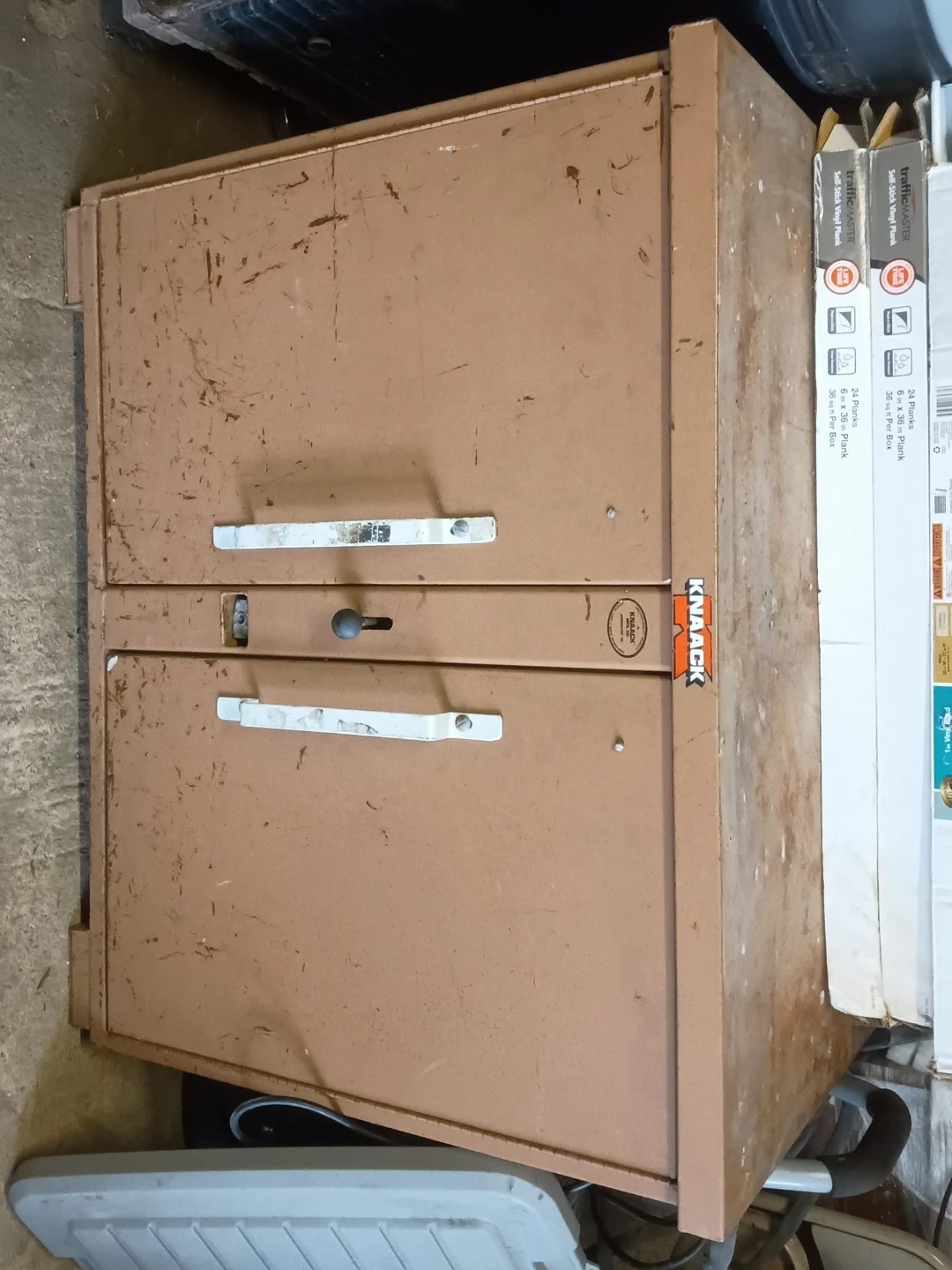 Knaack Jobsite Storage Cabinet