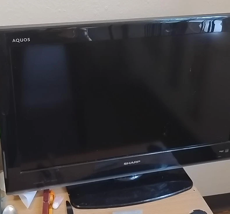 Sharp Aquos Television 672-762-9683