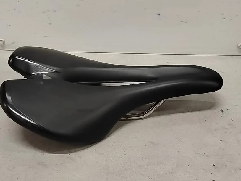 Giant Bicycle Saddle